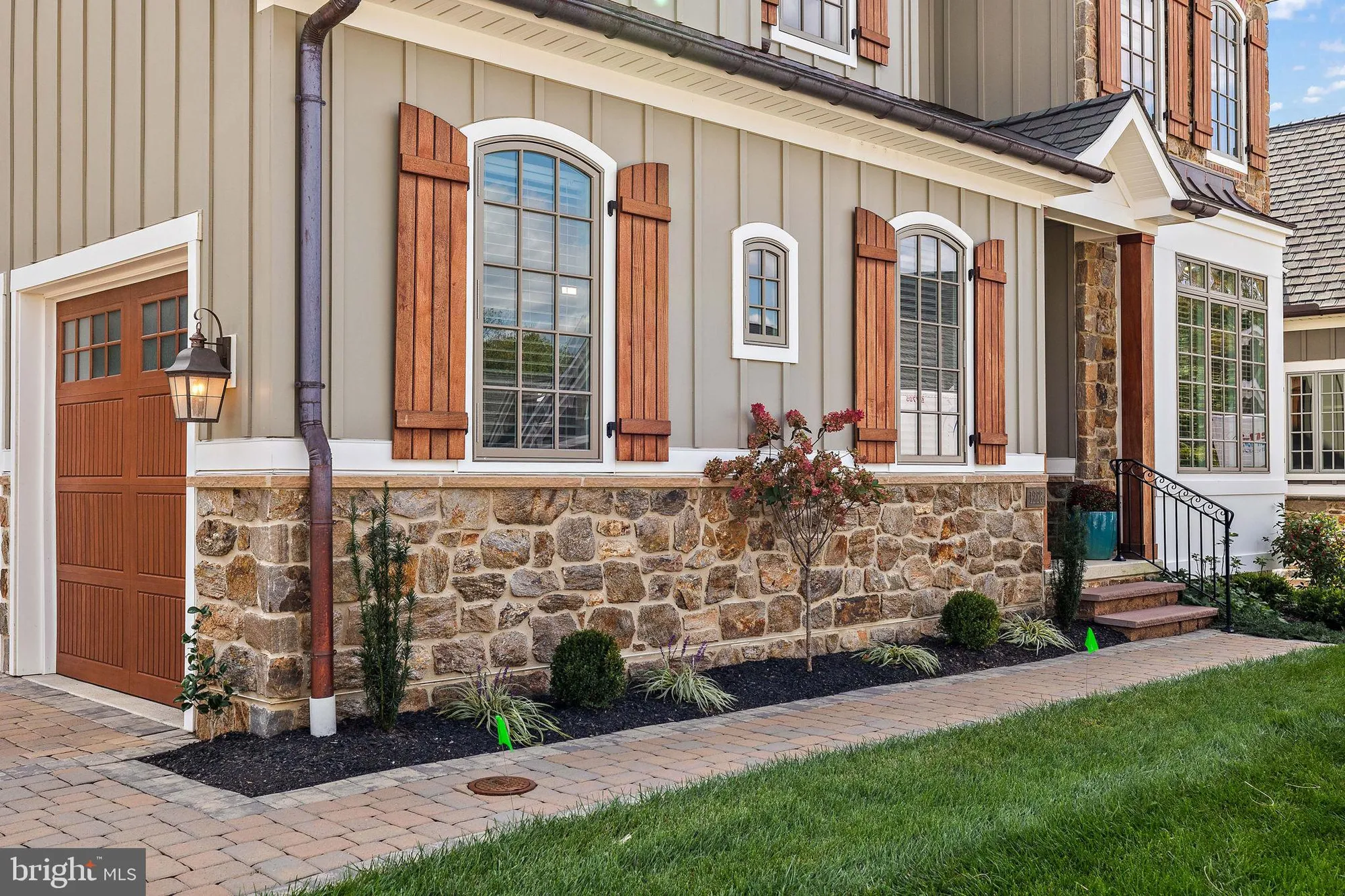 Property Slideshow image 2 of 50 | 1228 coulee way # 13, Wilmington, DE, 19803