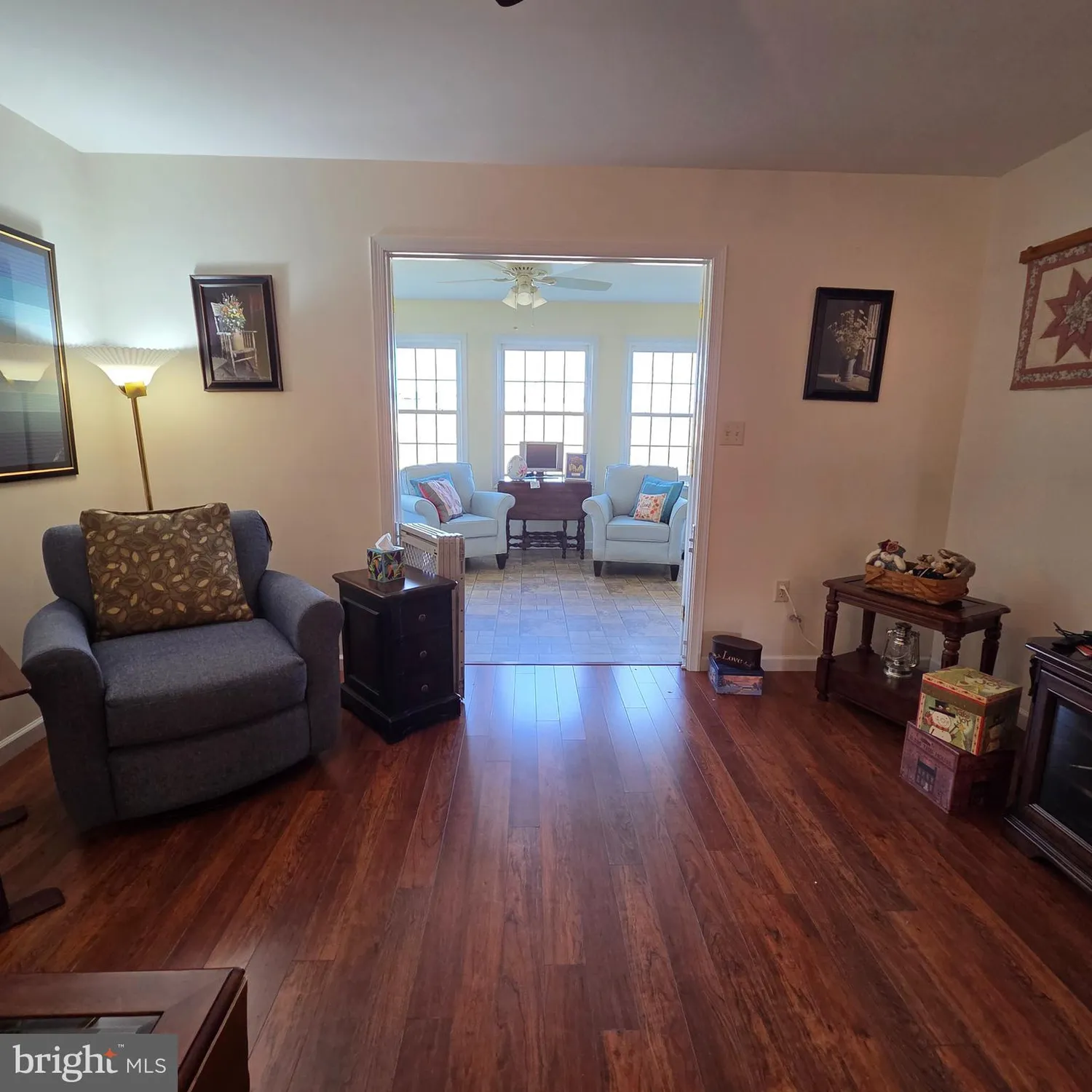 Property Slideshow image 15 of 47 | 854 cambridge dr, Manheim, PA, 17545