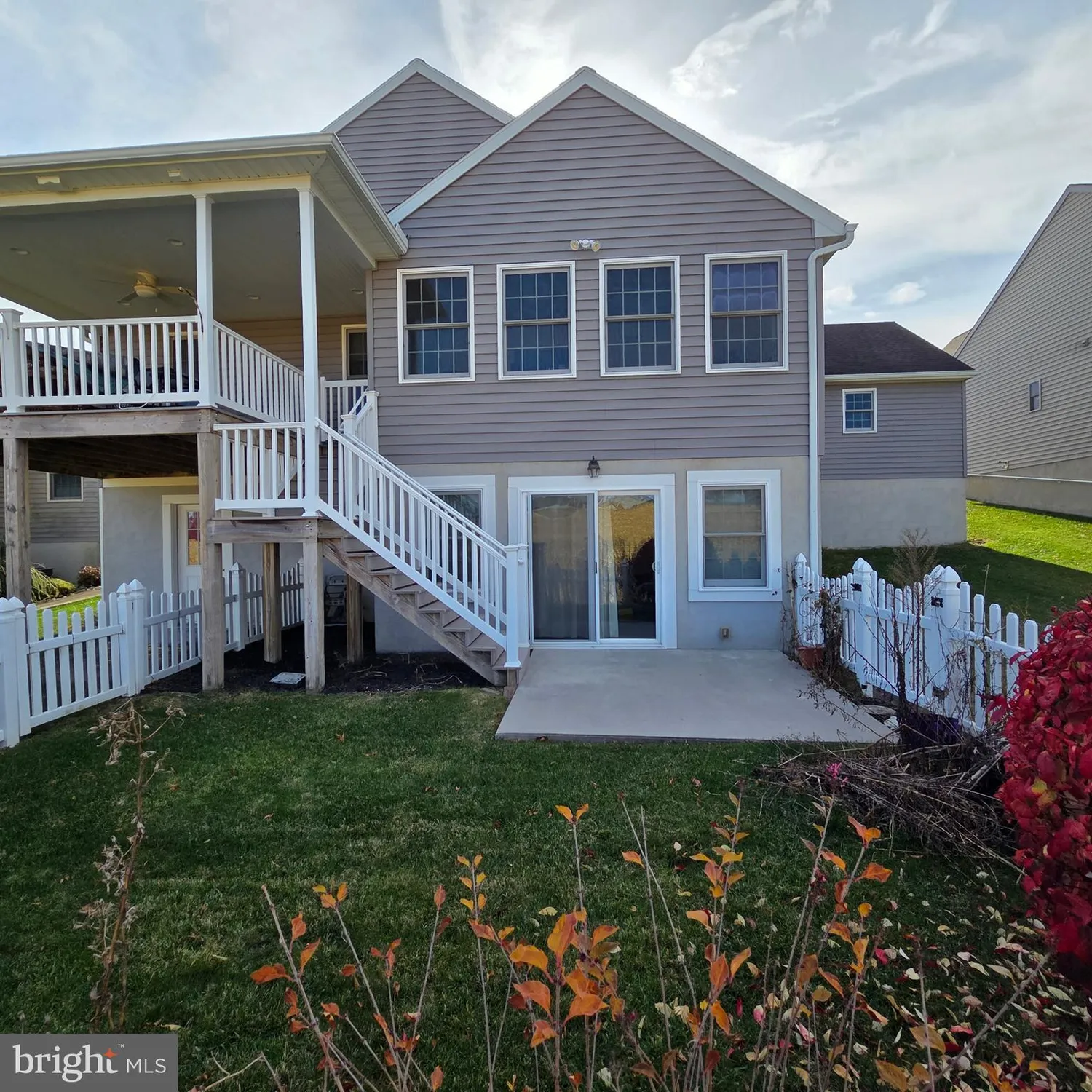 Property Slideshow image 34 of 47 | 854 cambridge dr, Manheim, PA, 17545