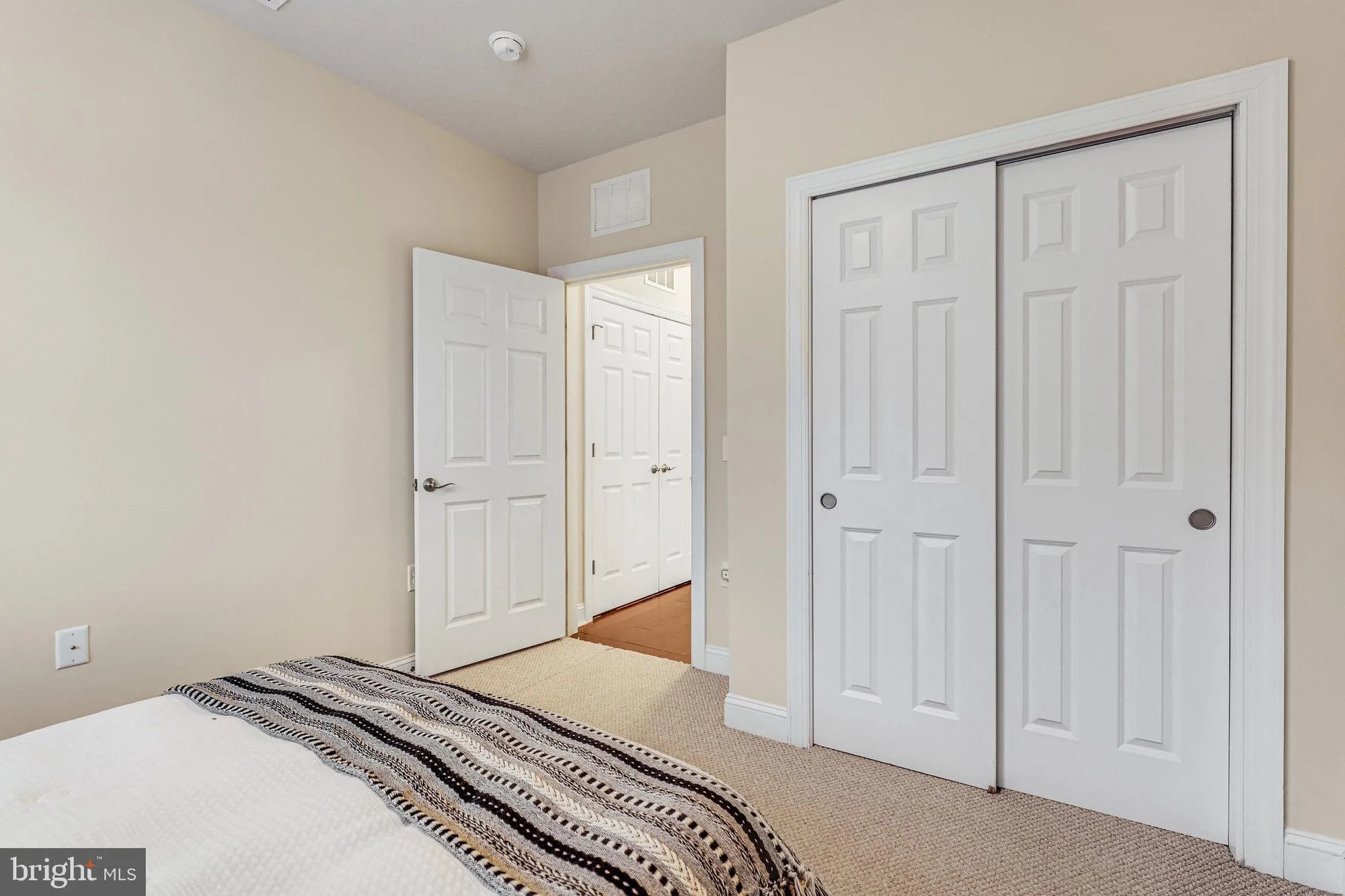 Property Slideshow image 18 of 54 | 15110 heather mill ln apt 201, Haymarket, VA, 20169