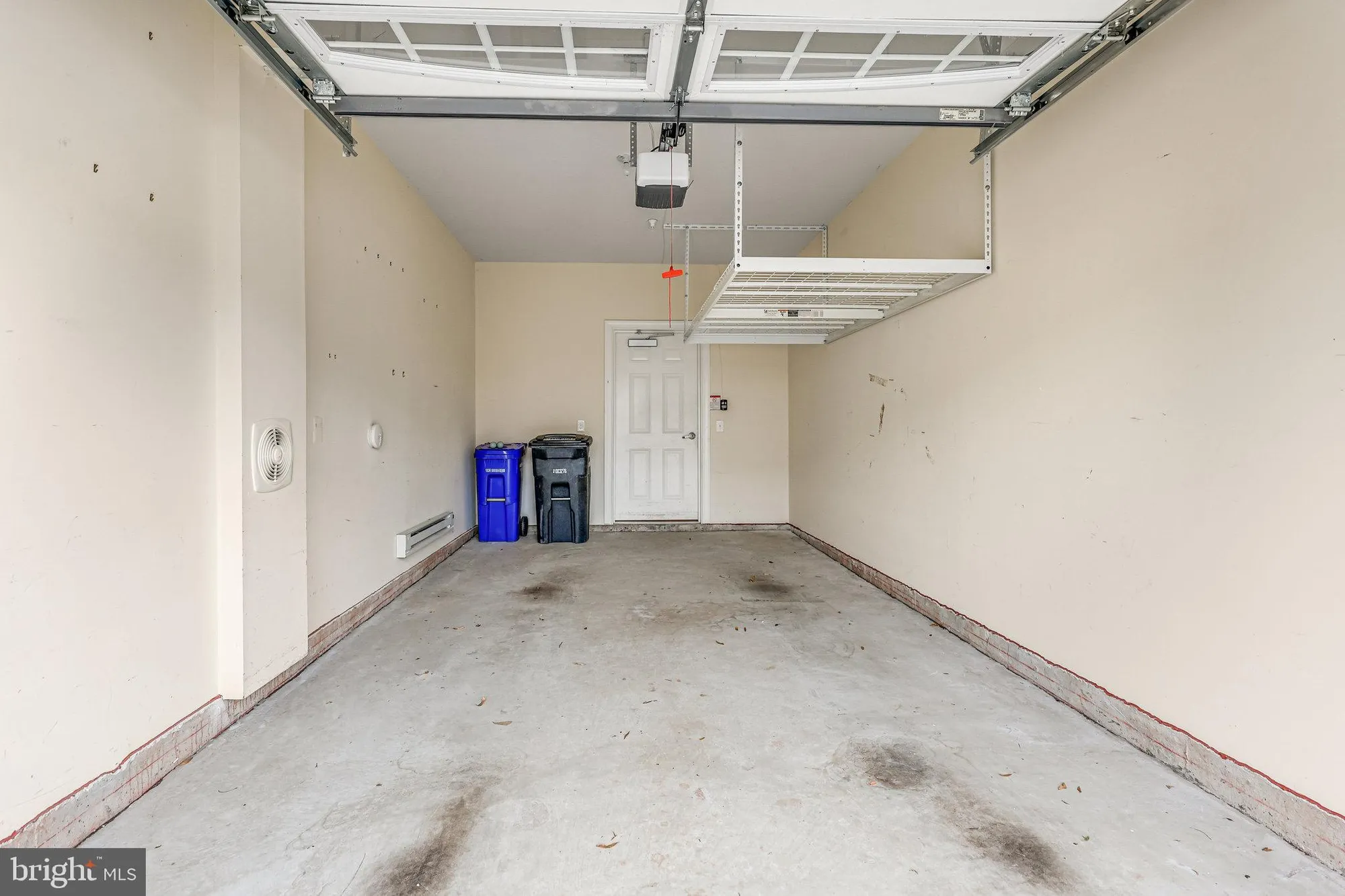 Property Slideshow image 25 of 54 | 15110 heather mill ln apt 201, Haymarket, VA, 20169