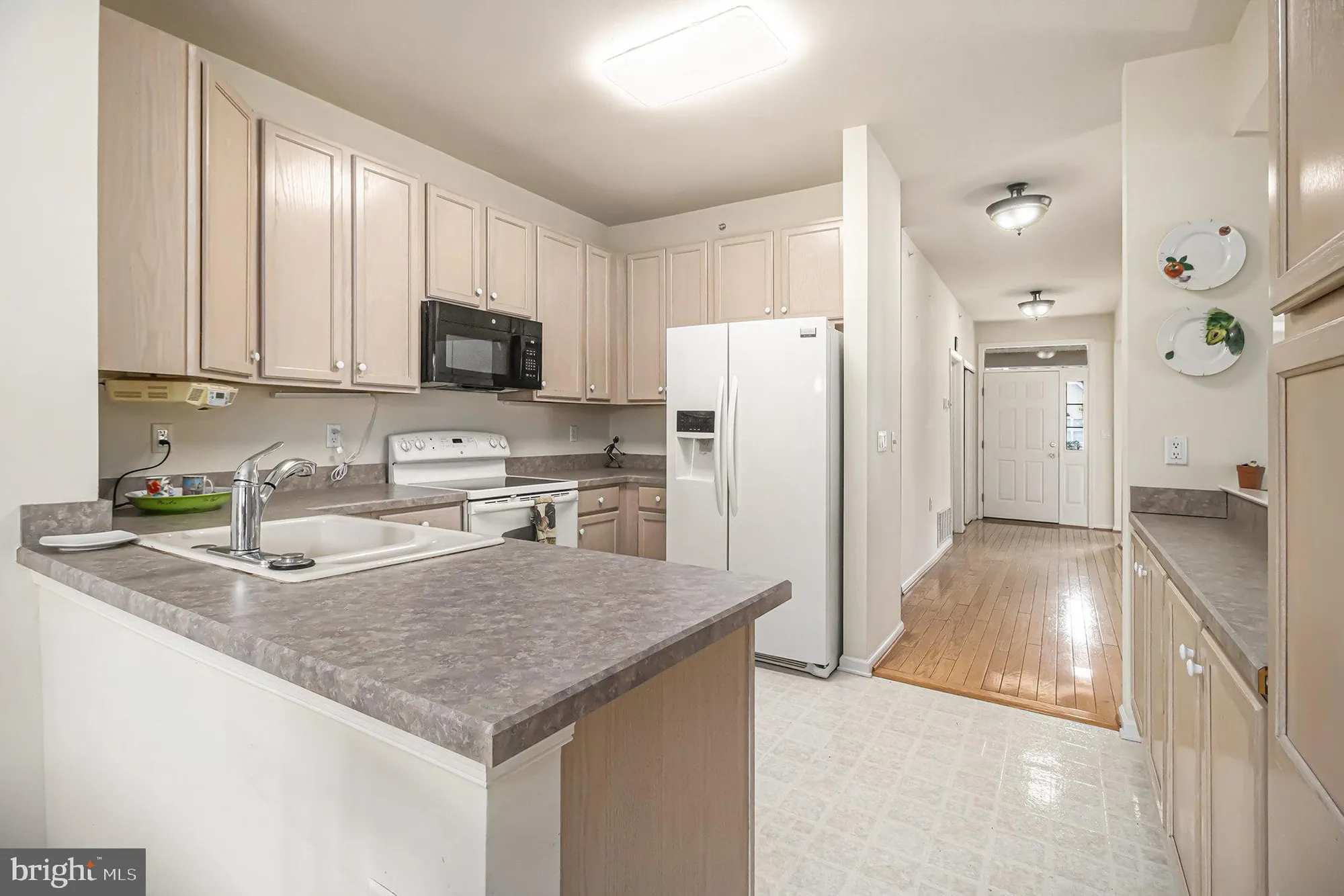 Property Slideshow image 9 of 30 | 204 neighbors rd, Warrington, PA, 18976