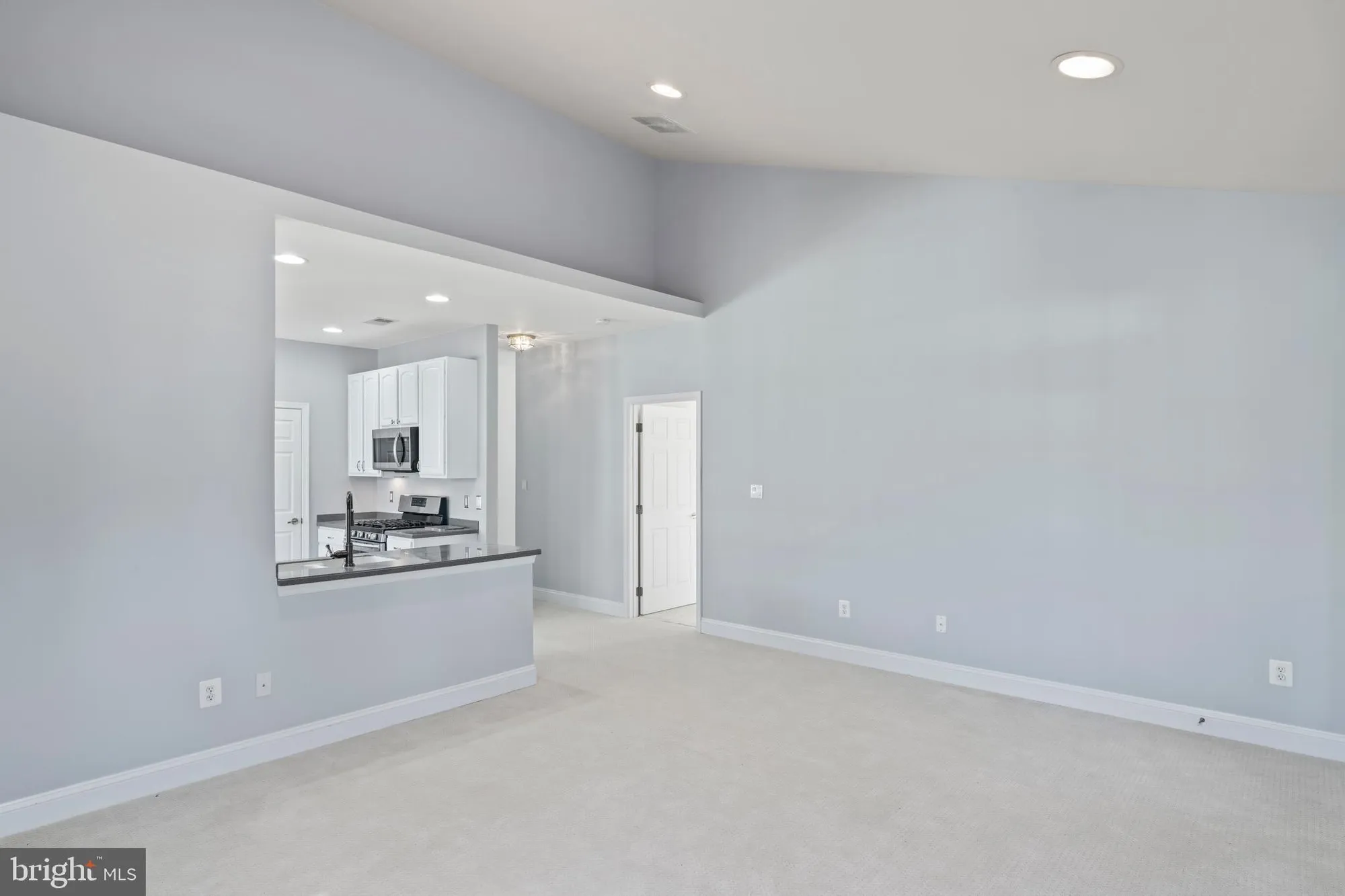 Property Slideshow image 24 of 67 | 13879 crabtree way, Gainesville, VA, 20155