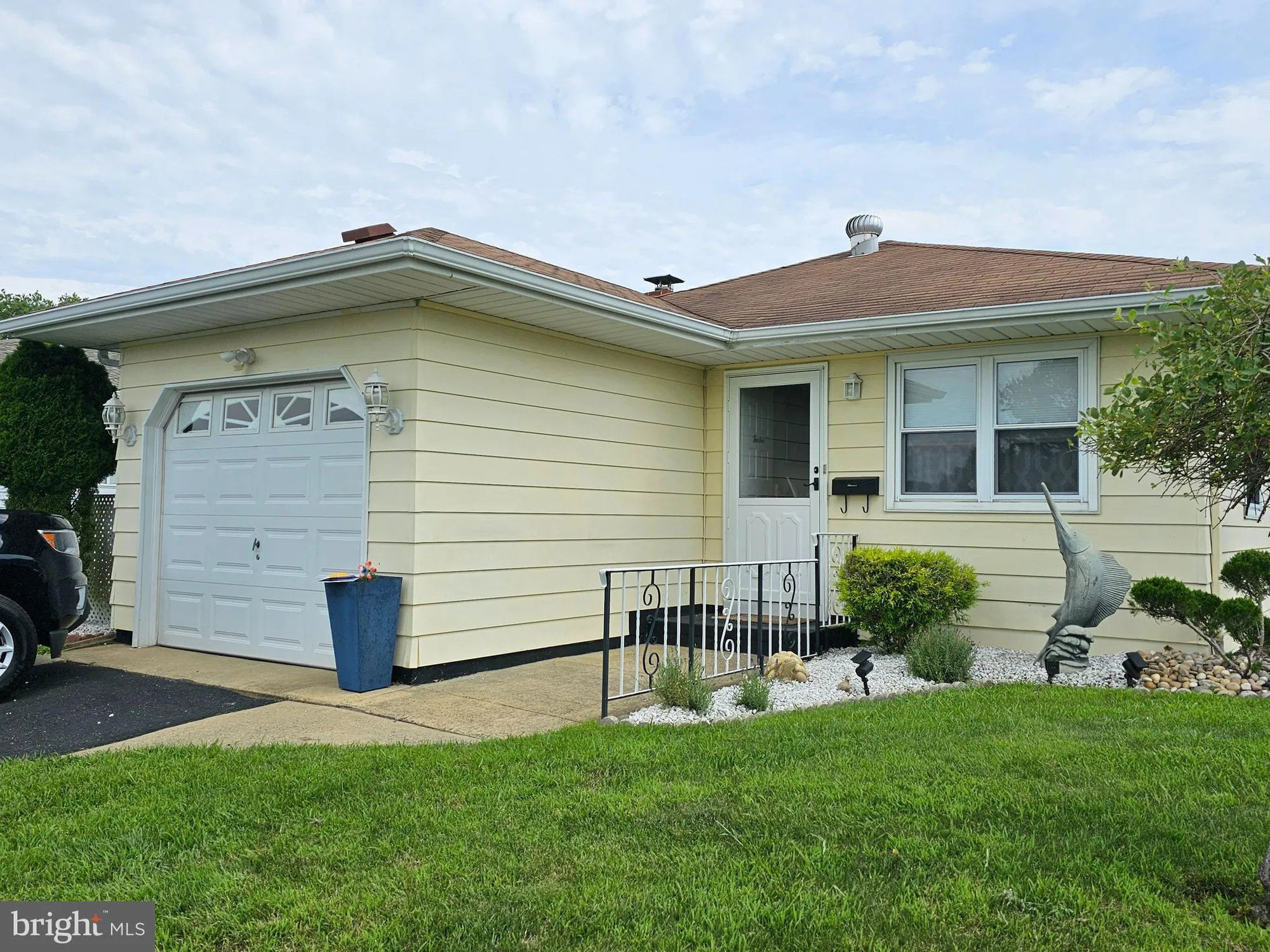 Property Slideshow image 2 of 30 | 14 marquis st, Toms River, NJ, 08757