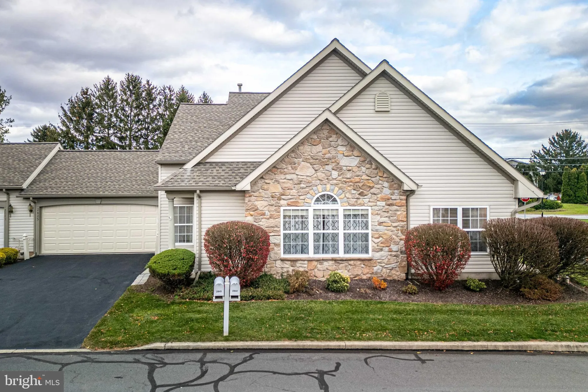 Property Slideshow image 1 of 41 | 2845 donegal dr, Macungie, PA, 18062