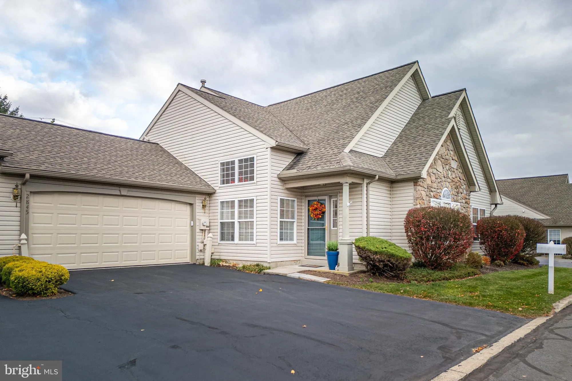 Property Slideshow image 30 of 41 | 2845 donegal dr, Macungie, PA, 18062
