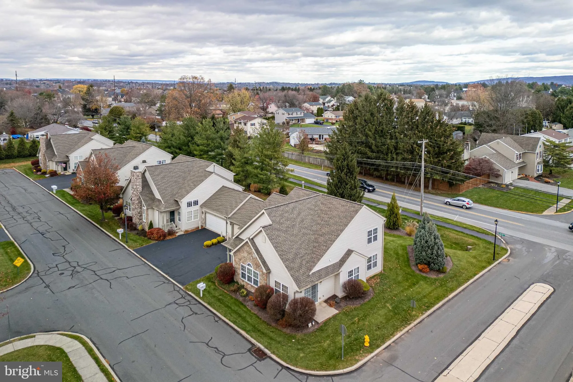 Property Slideshow image 35 of 41 | 2845 donegal dr, Macungie, PA, 18062