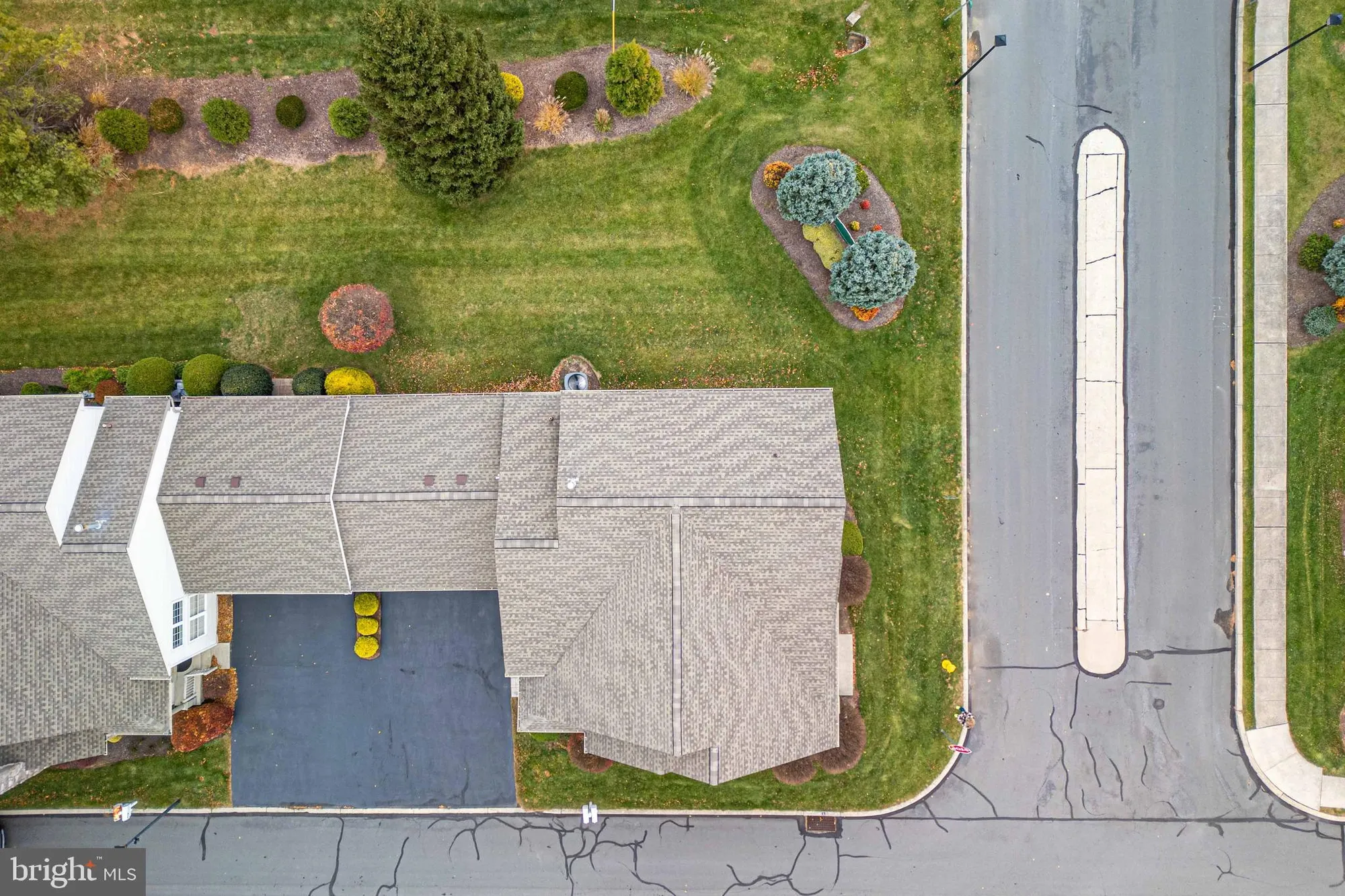 Property Slideshow image 37 of 41 | 2845 donegal dr, Macungie, PA, 18062