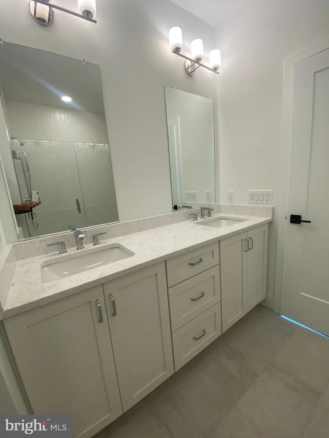 Property Slideshow image 7 of 7 | 6 meade dr, West Windsor, NJ, 08550