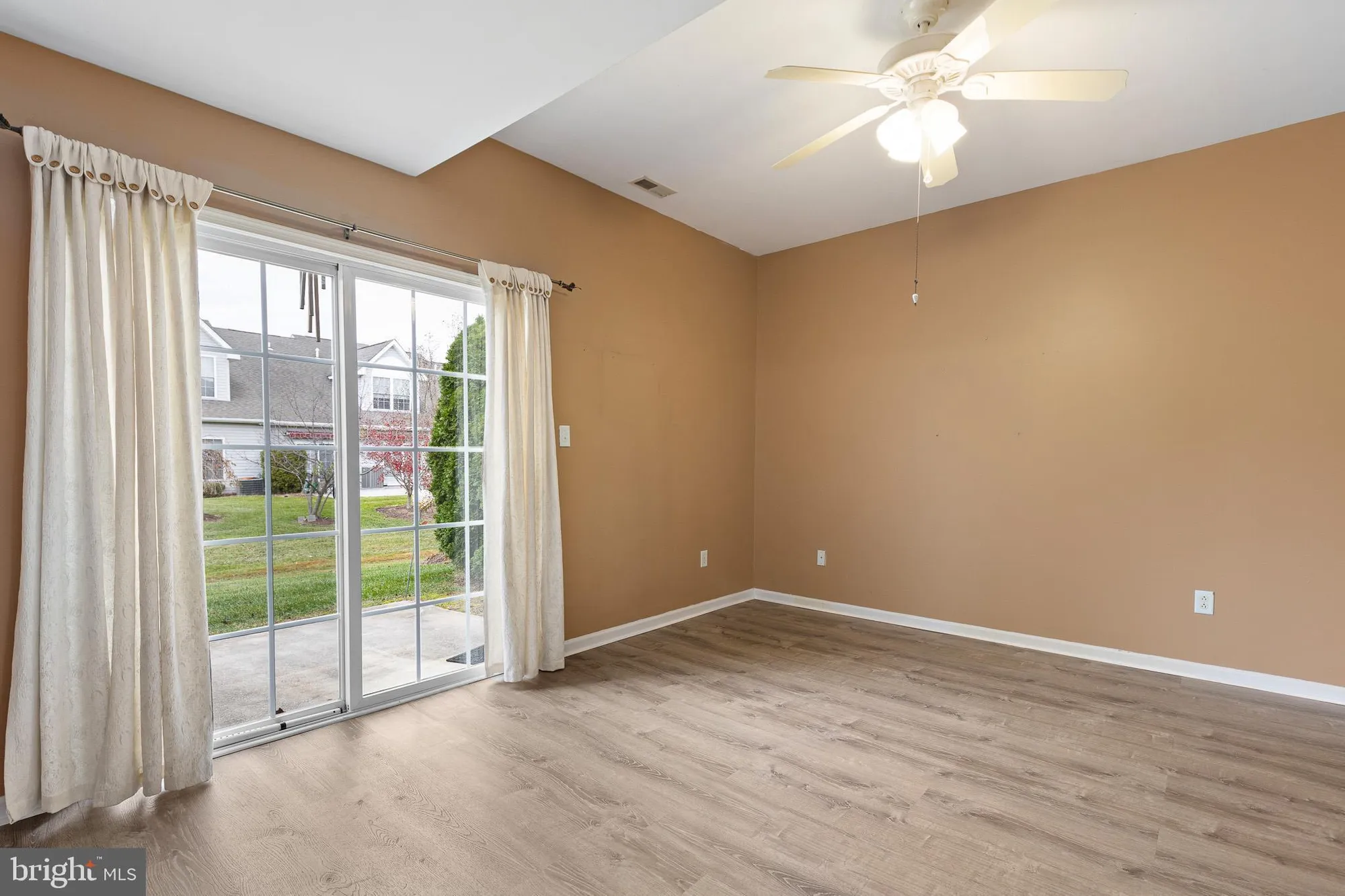 Property Slideshow image 12 of 20 | 221 gladstone way, Bear, DE, 19701