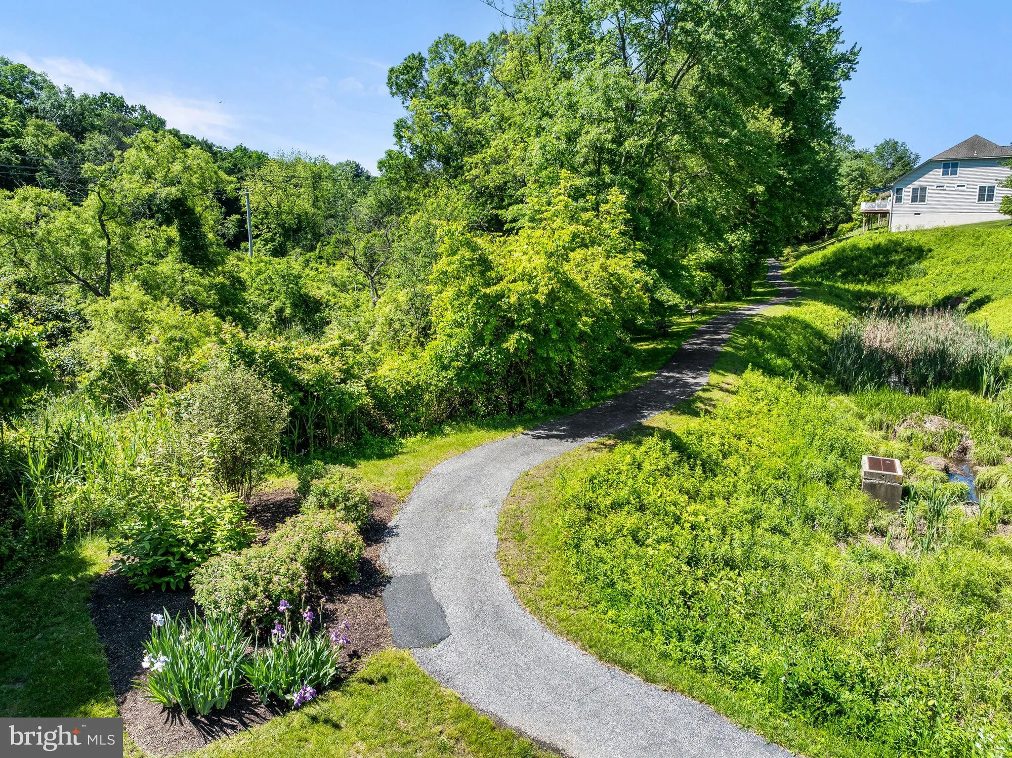 Property Slideshow image 35 of 39 | 41 hutton ln, Garnet Valley, PA, 19060