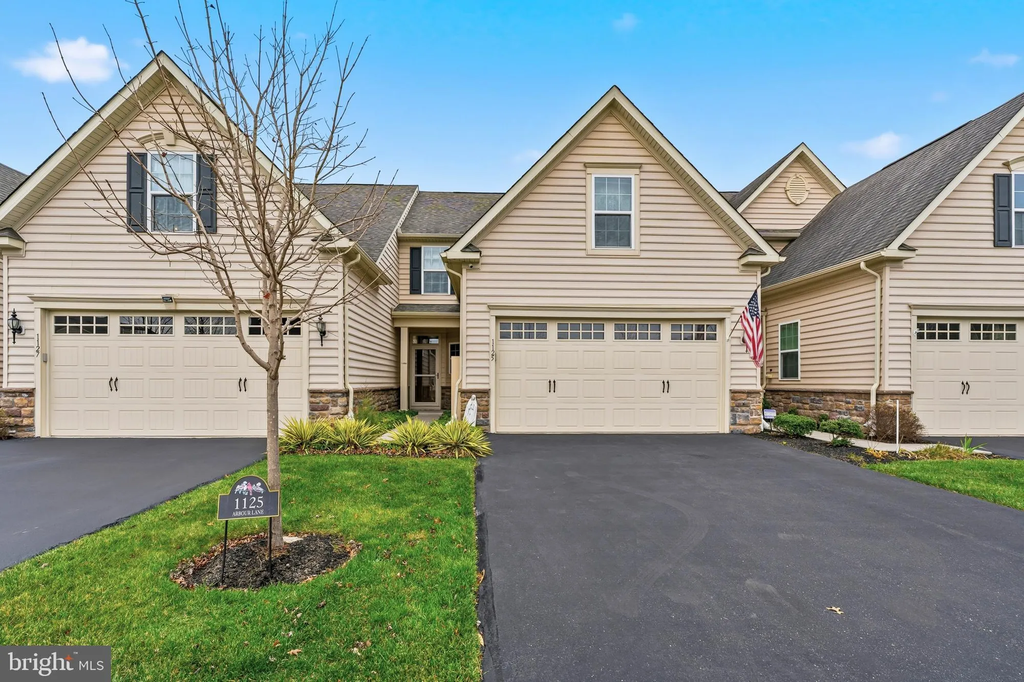 Property Slideshow image 1 of 38 | 1125 arbour ln, Quakertown, PA, 18951