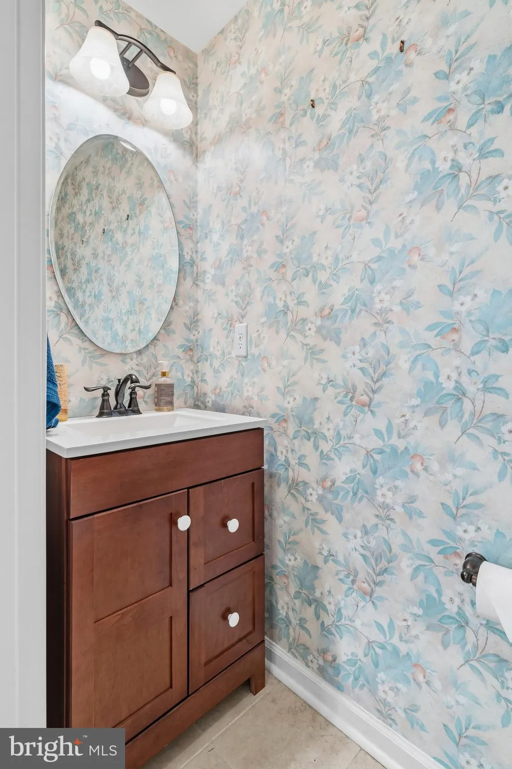 Property Slideshow image 12 of 38 | 1125 arbour ln, Quakertown, PA, 18951