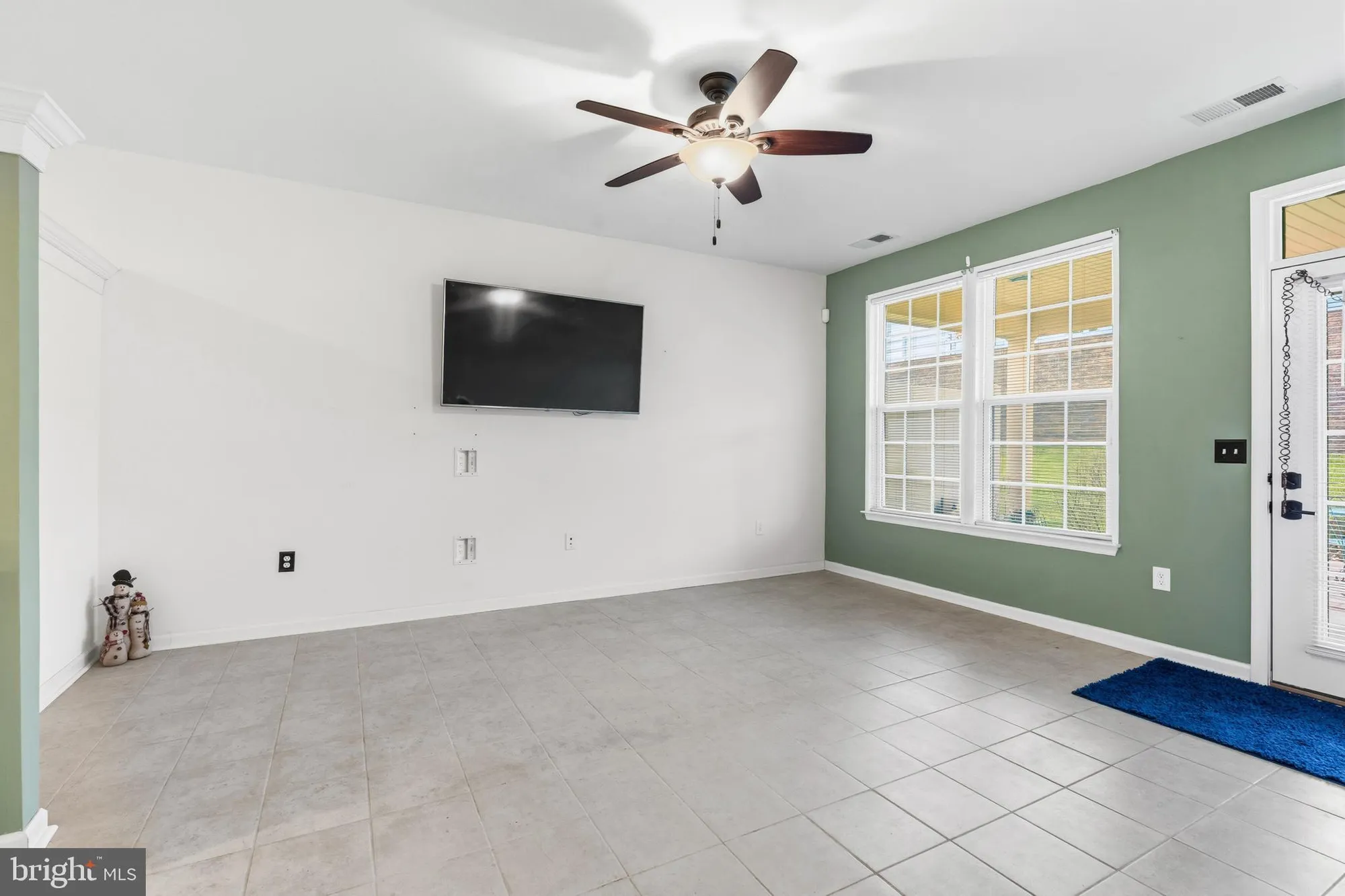 Property Slideshow image 15 of 38 | 1125 arbour ln, Quakertown, PA, 18951