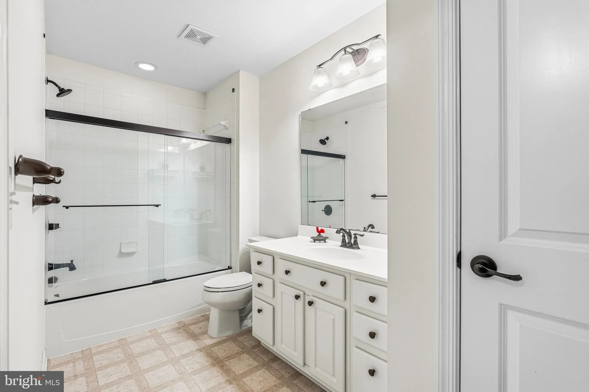 Property Slideshow image 26 of 38 | 1125 arbour ln, Quakertown, PA, 18951