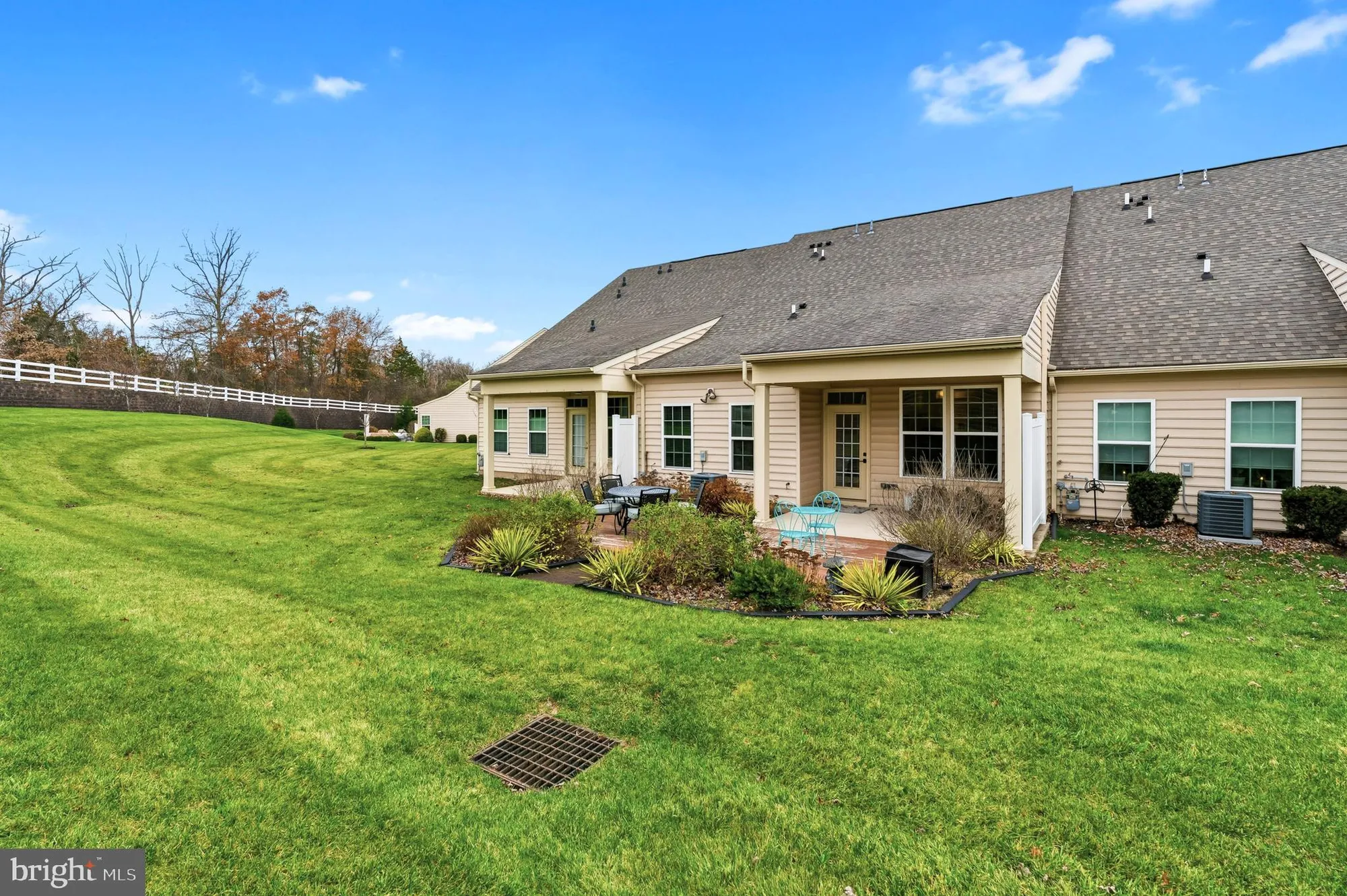 Property Slideshow image 31 of 38 | 1125 arbour ln, Quakertown, PA, 18951