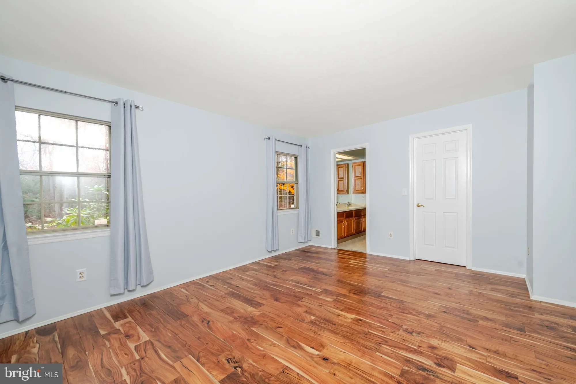 Property Slideshow image 8 of 23 | 519 petunia ln n # la # n, Whiting, NJ, 08759