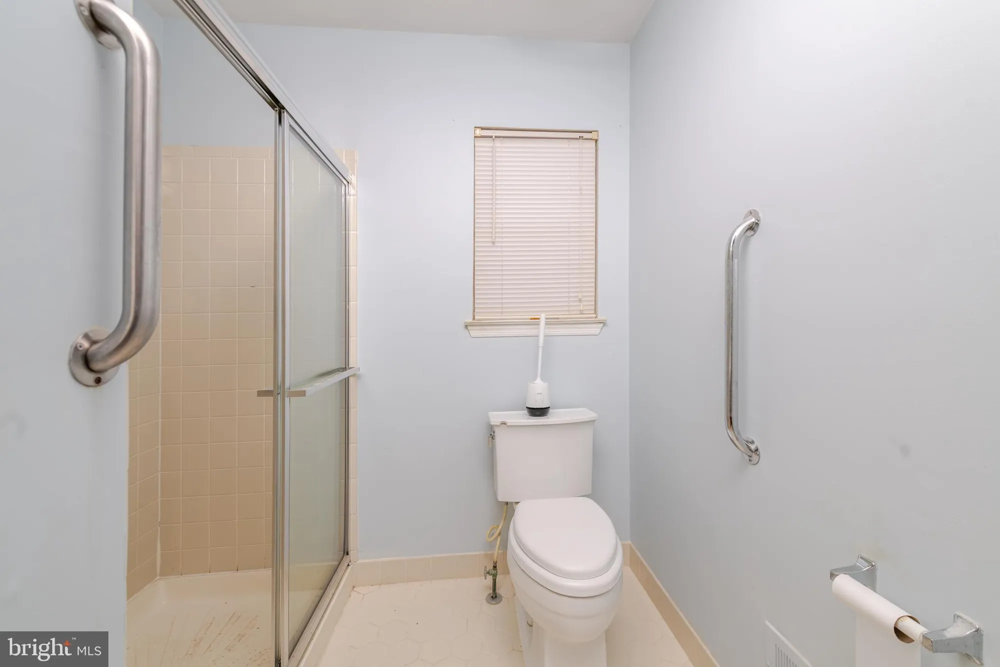 Property Slideshow image 13 of 23 | 519 petunia ln n # la # n, Whiting, NJ, 08759