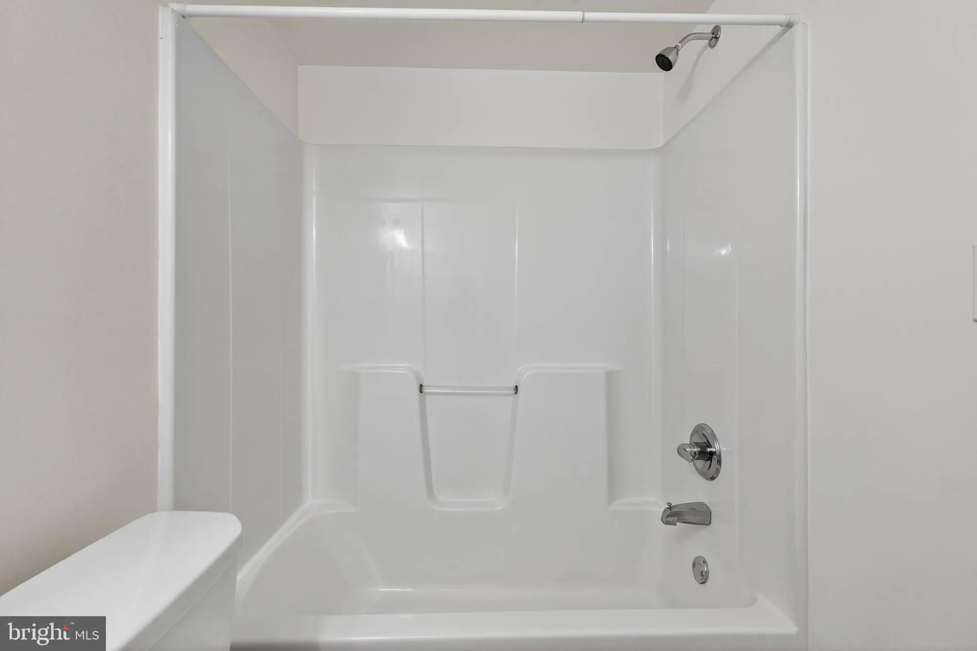 Property Slideshow image 12 of 27 | 402 brandon rd, Jeffersonville, PA, 19403