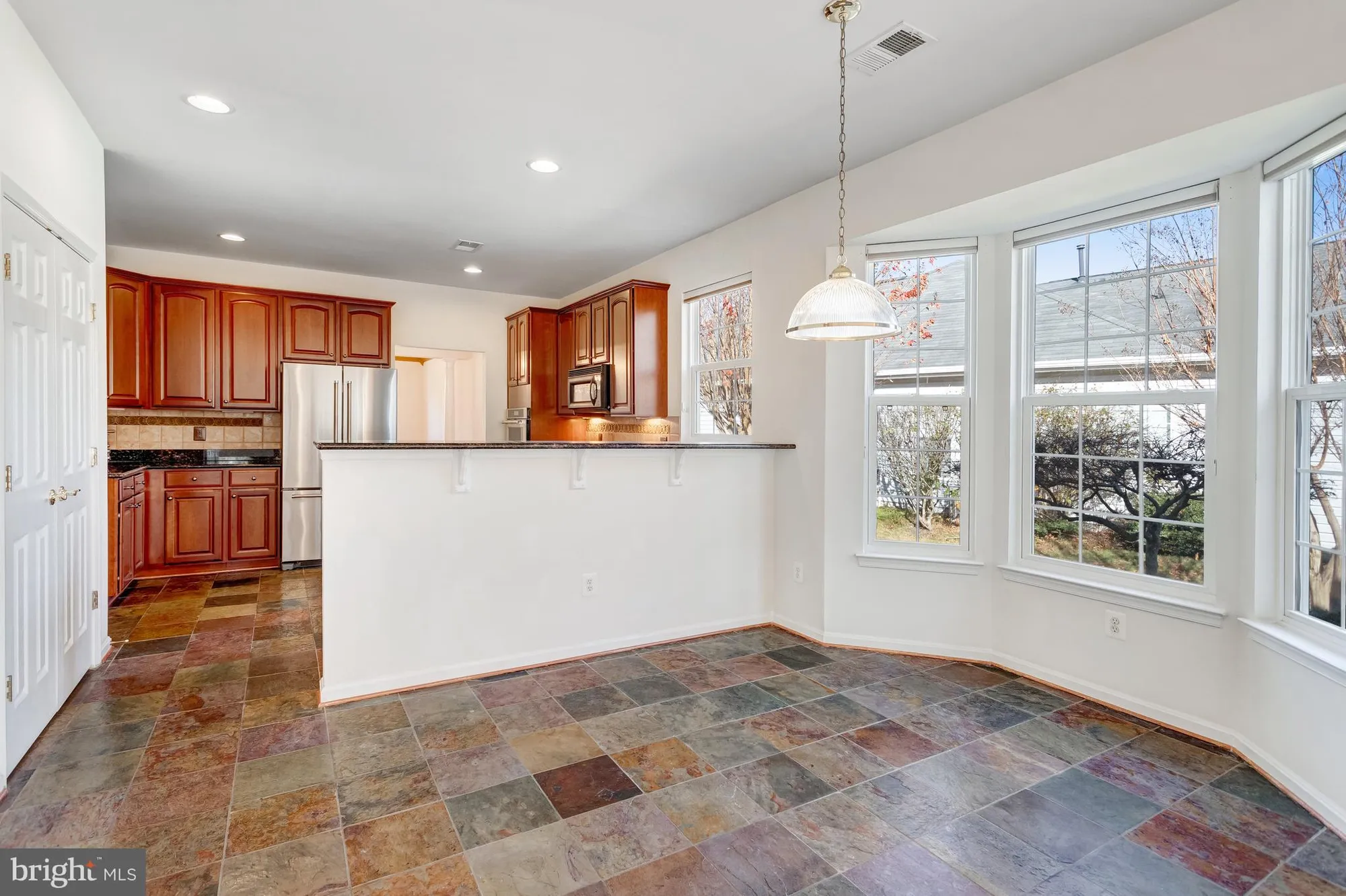 Property Slideshow image 18 of 41 | 17401 four seasons dr, Dumfries, VA, 22025