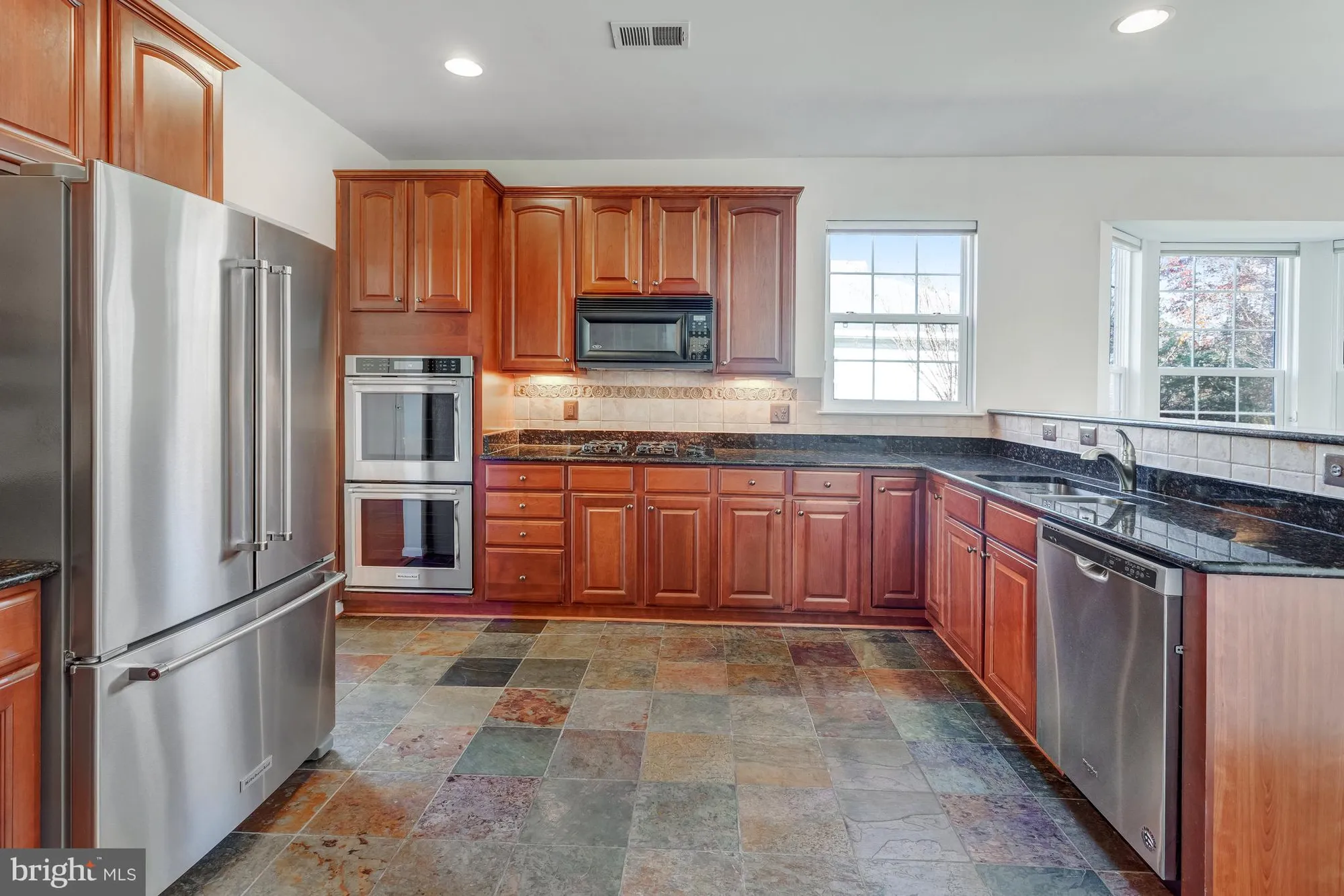 Property Slideshow image 16 of 41 | 17401 four seasons dr, Dumfries, VA, 22025
