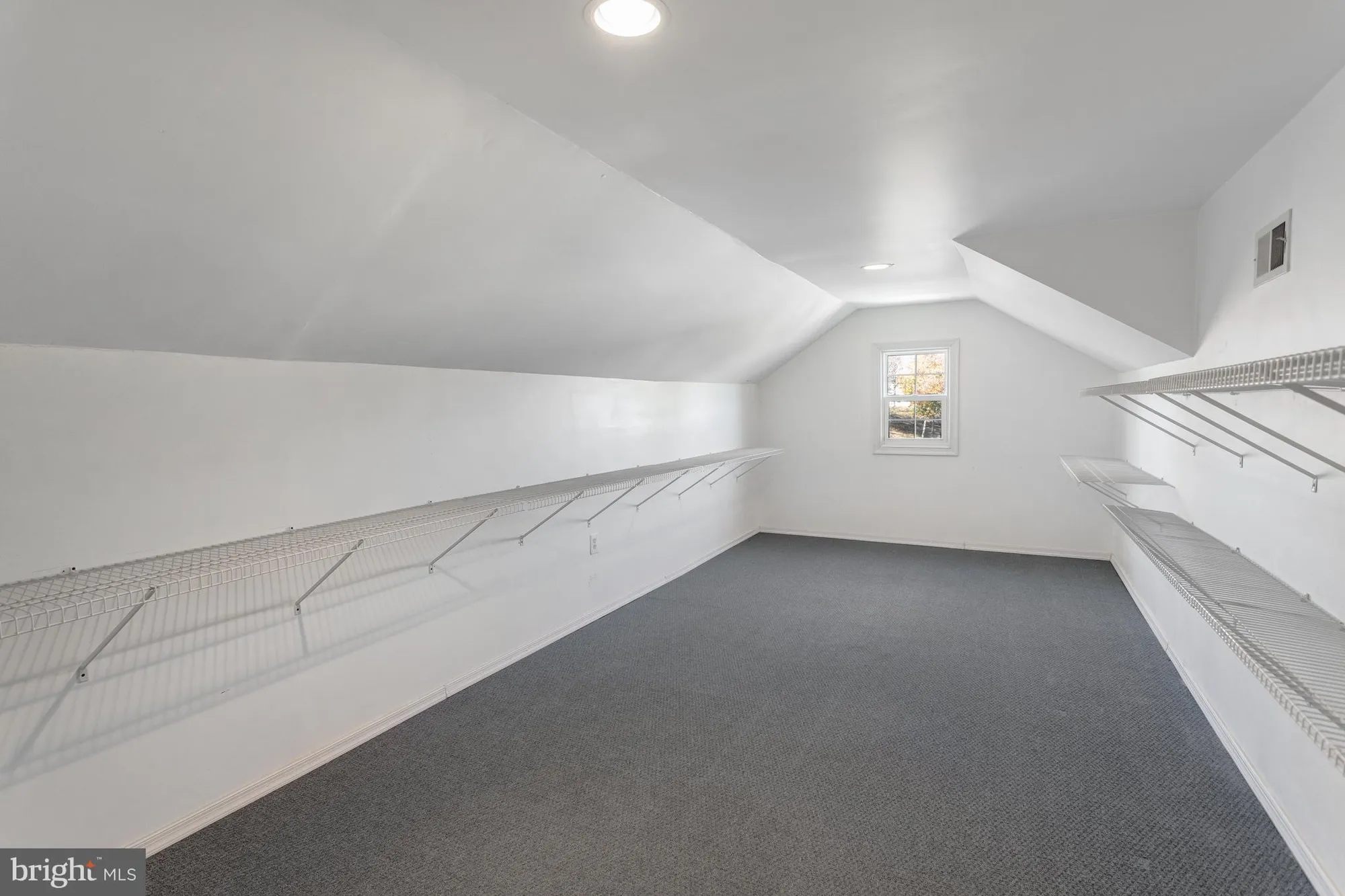 Property Slideshow image 35 of 41 | 17401 four seasons dr, Dumfries, VA, 22025