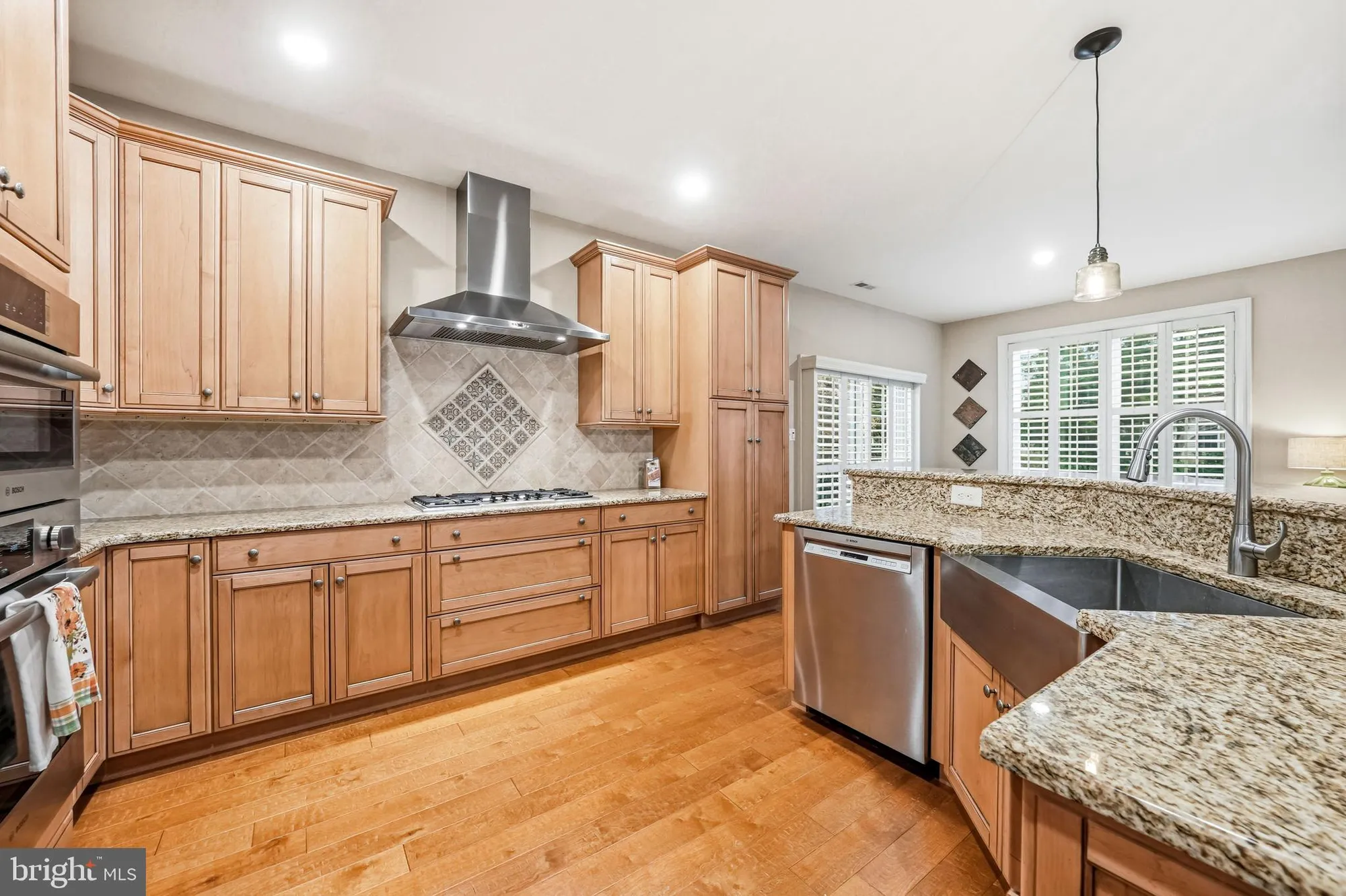 Property Slideshow image 11 of 43 | 4 eydon ct, Medford, NJ, 08055