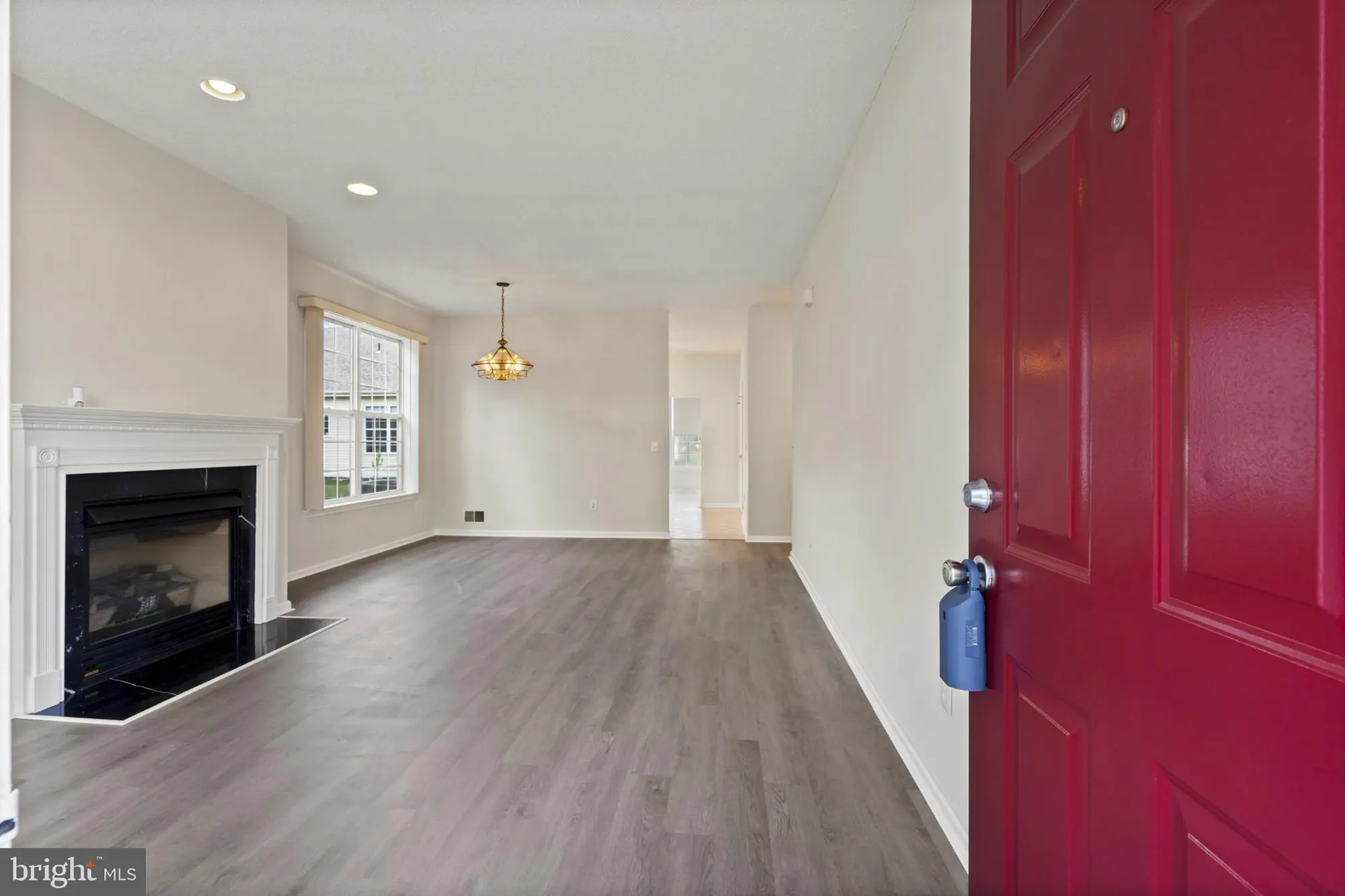 Property Slideshow image 4 of 31 | 43 osprey pl, Barnegat, NJ, 08005