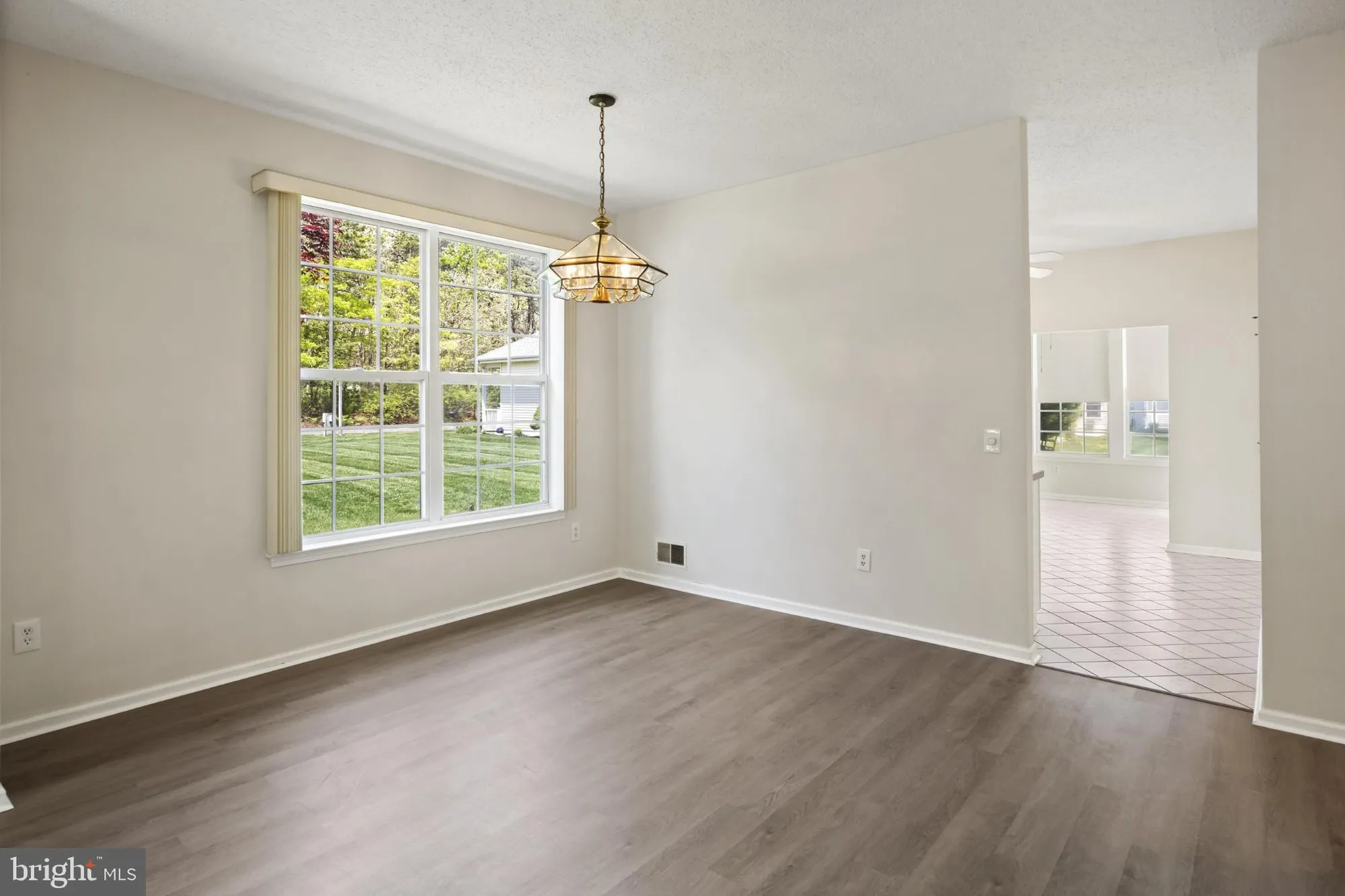 Property Slideshow image 9 of 31 | 43 osprey pl, Barnegat, NJ, 08005