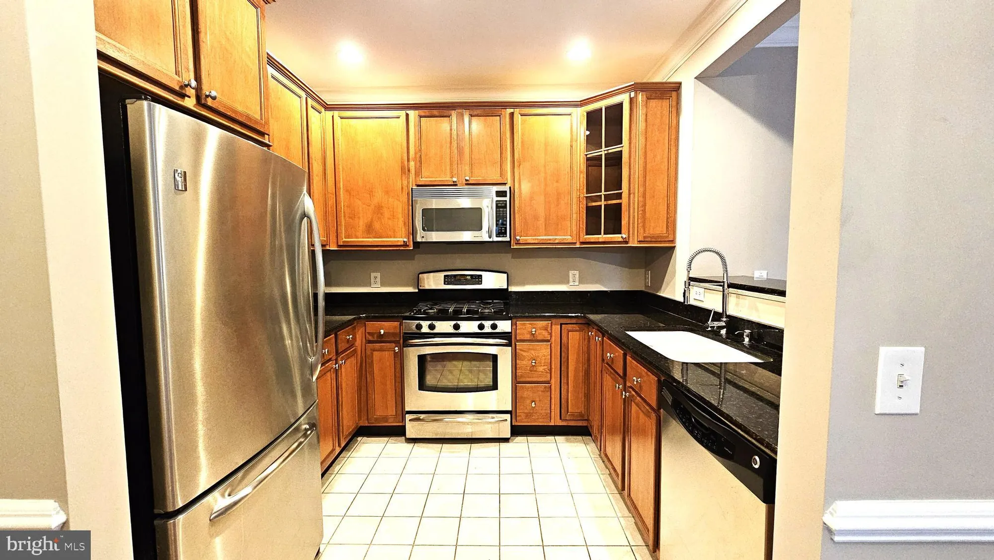 Property Slideshow image 4 of 34 | 1121 colts cir p, Lawrenceville, NJ, 08648