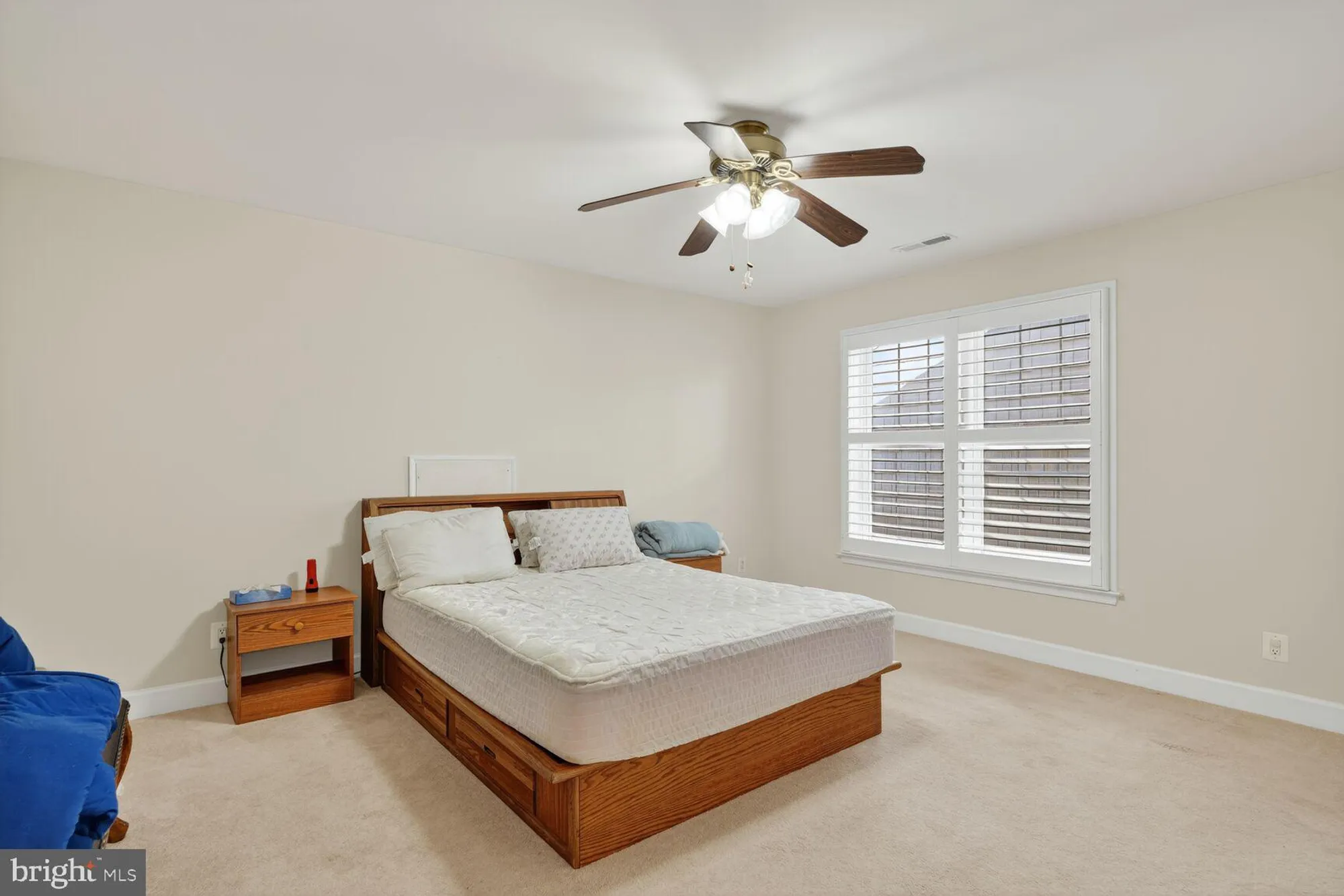 Property Slideshow image 15 of 24 | 8912 yellow daisy pl, Lorton, VA, 22079