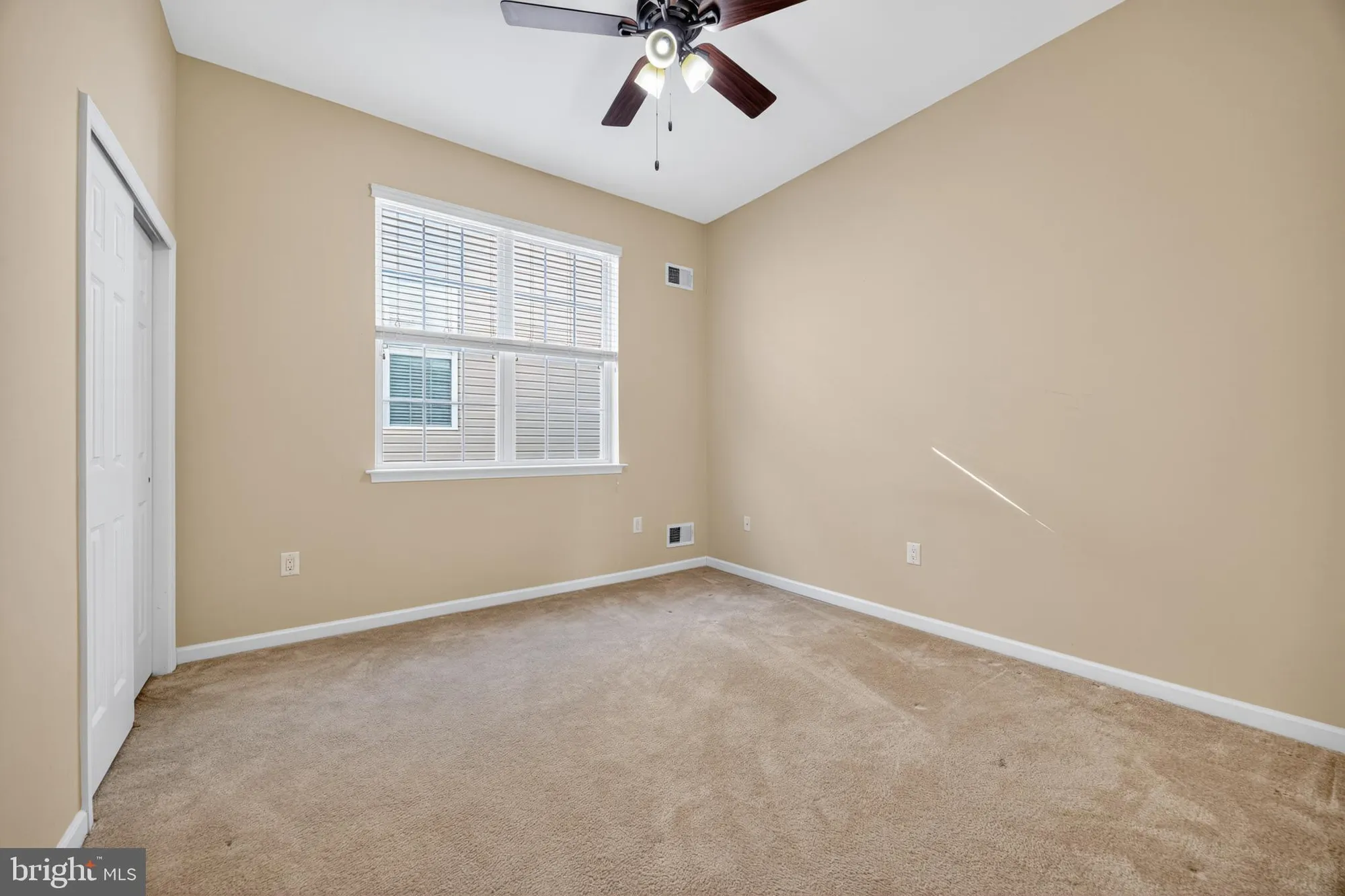 Property Slideshow image 27 of 43 | 24 fisher island ct, Monroe Township, NJ, 08831