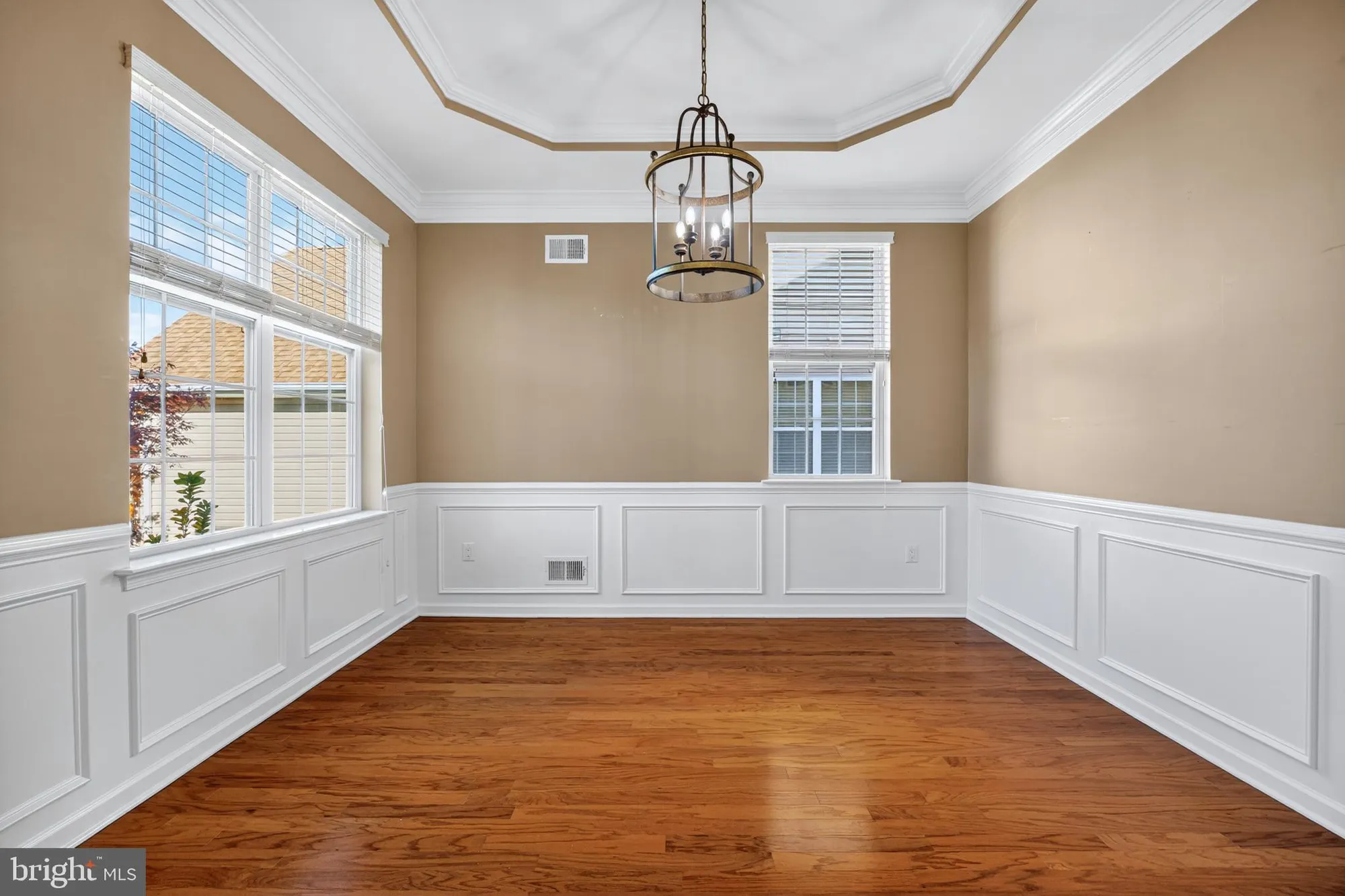 Property Slideshow image 5 of 43 | 24 fisher island ct, Monroe Township, NJ, 08831