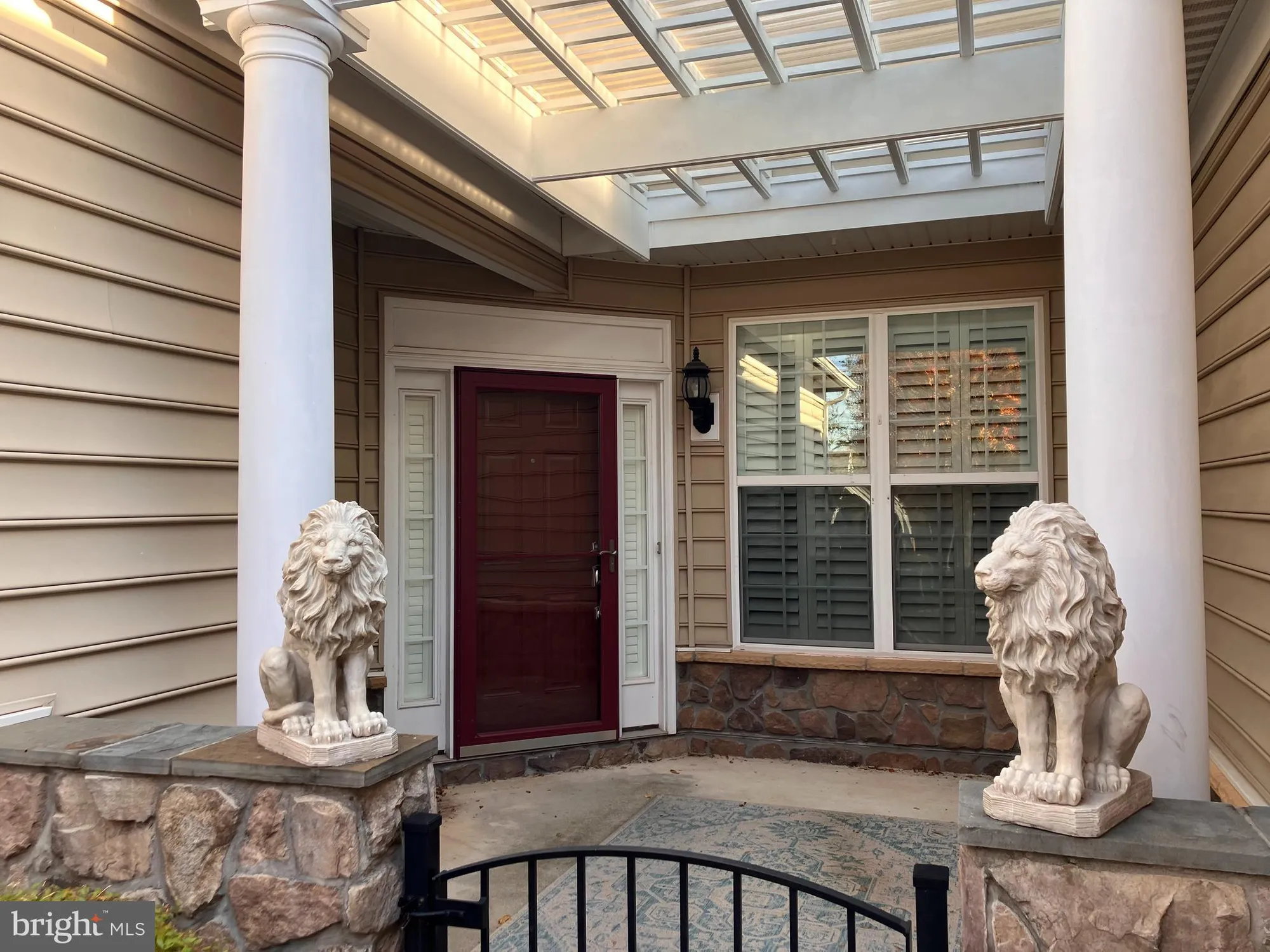 Property Slideshow image 3 of 14 | 20432 island west sq, Ashburn, VA, 20147