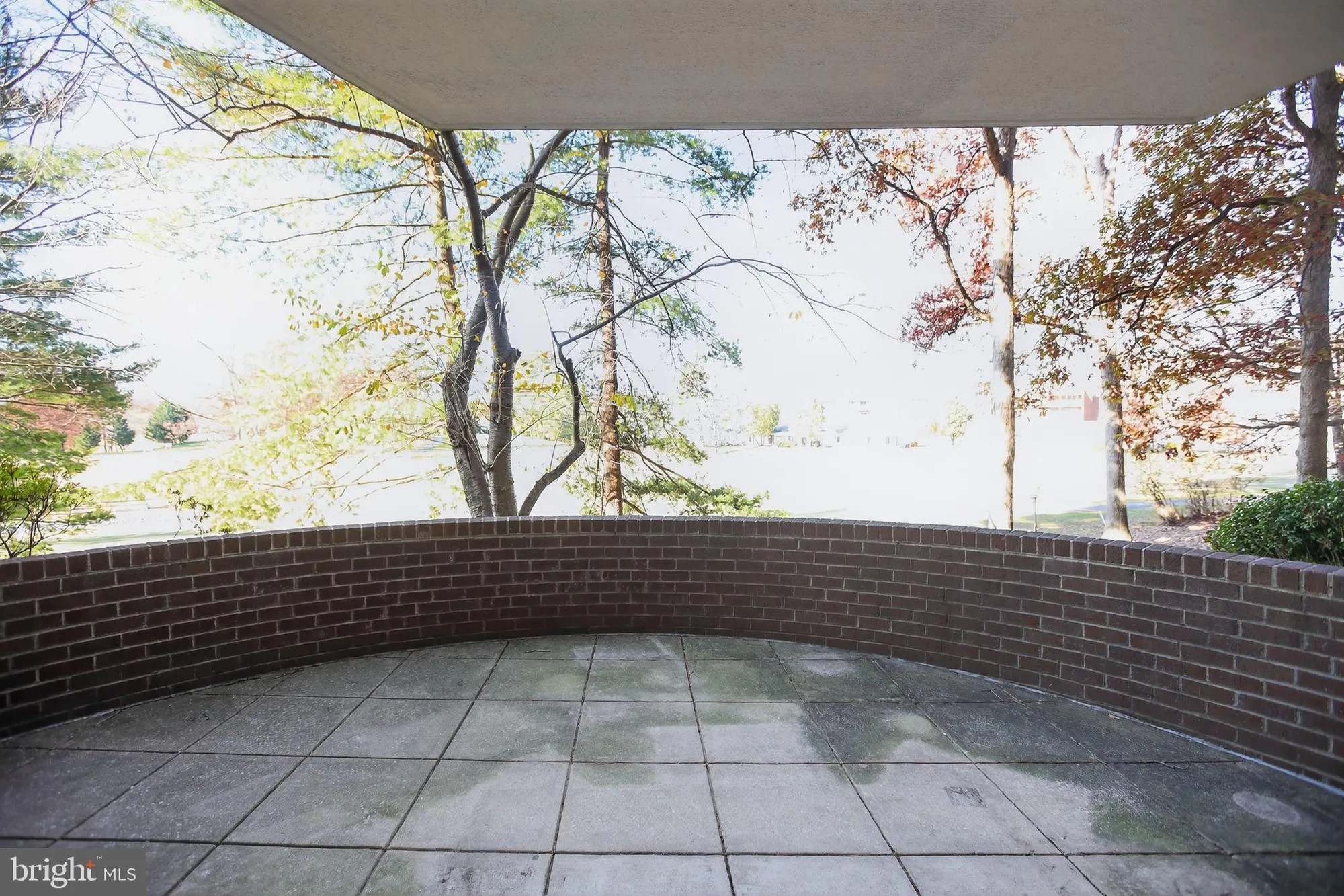 Property Slideshow image 27 of 31 | 15101 interlachen dr 1-102, Silver Spring, MD, 20906