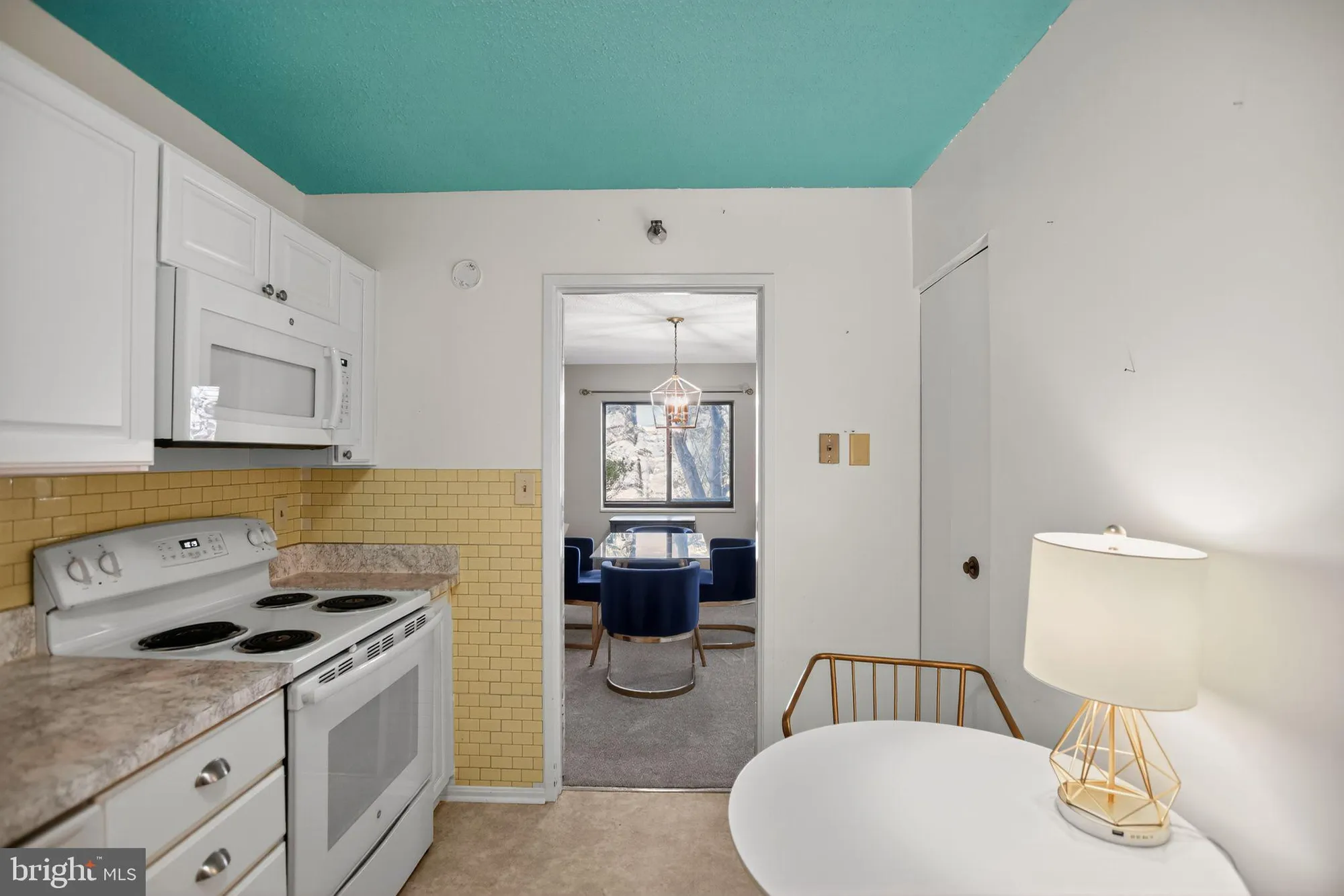 Property Slideshow image 17 of 31 | 15101 interlachen dr 1-102, Silver Spring, MD, 20906