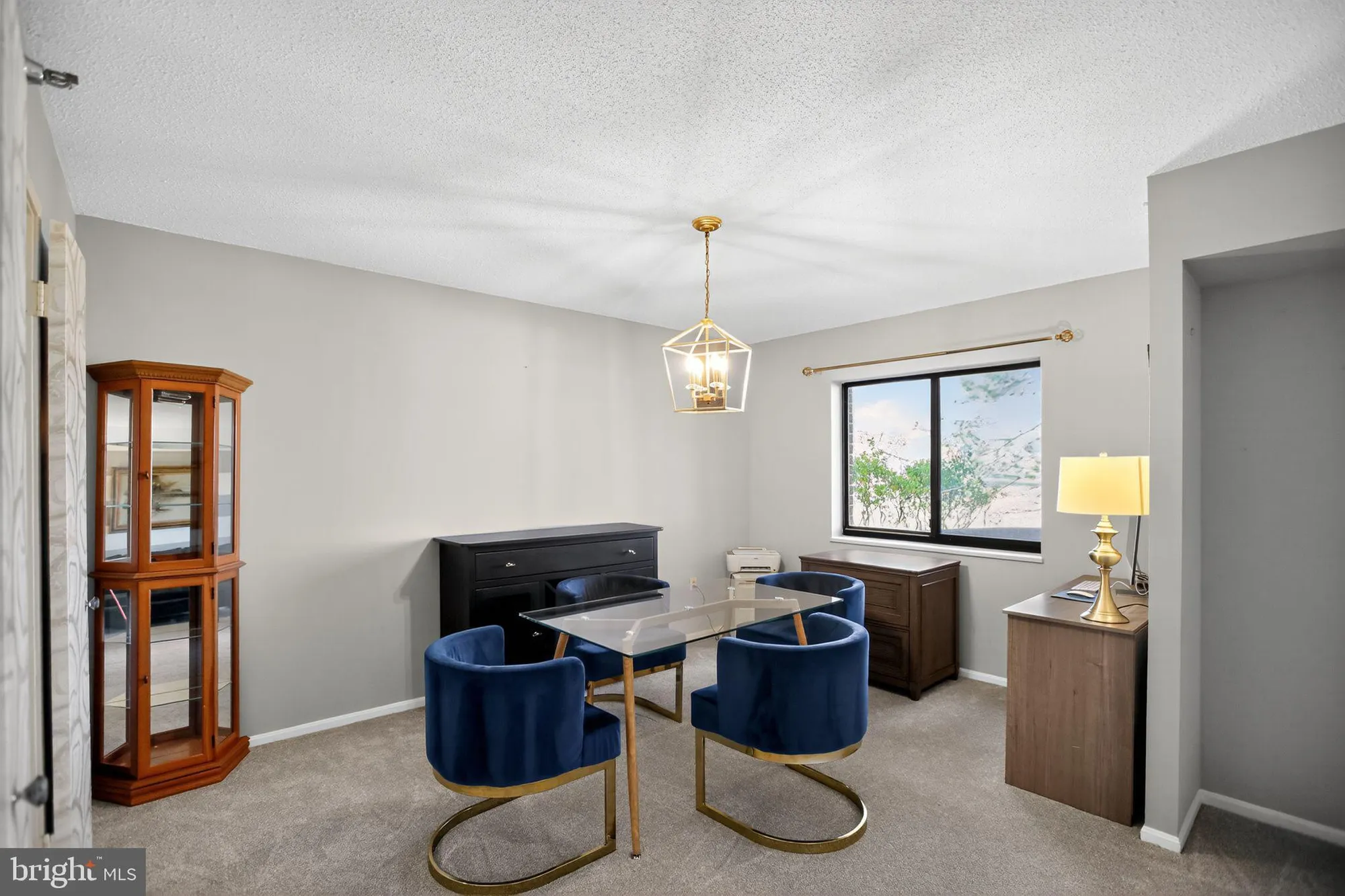 Property Slideshow image 9 of 31 | 15101 interlachen dr 1-102, Silver Spring, MD, 20906