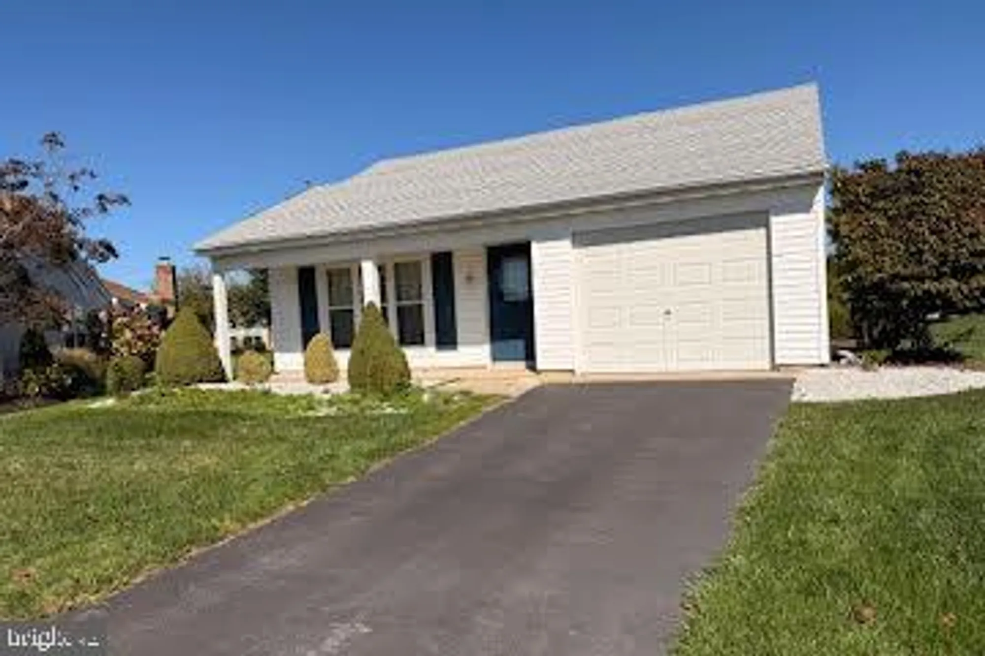 Property Slideshow image 2 of 26 | 5 carol ct, Manchester, NJ, 08759