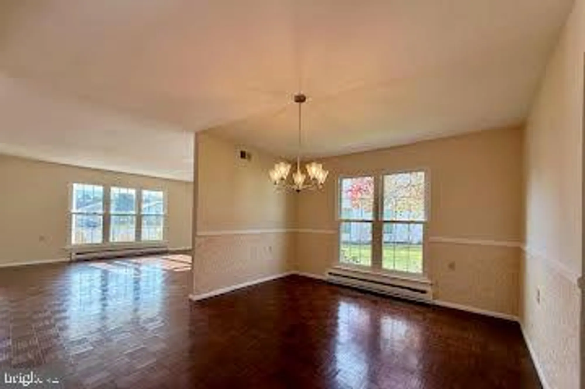 Property Slideshow image 5 of 26 | 5 carol ct, Manchester, NJ, 08759