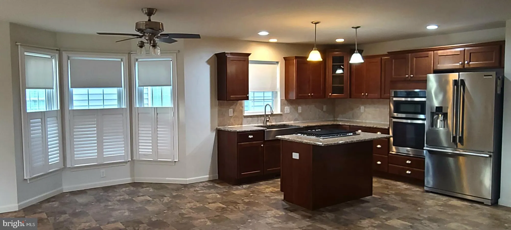 Property Slideshow image 11 of 55 | 4 wickerberry pl, Gordonville, PA, 17529