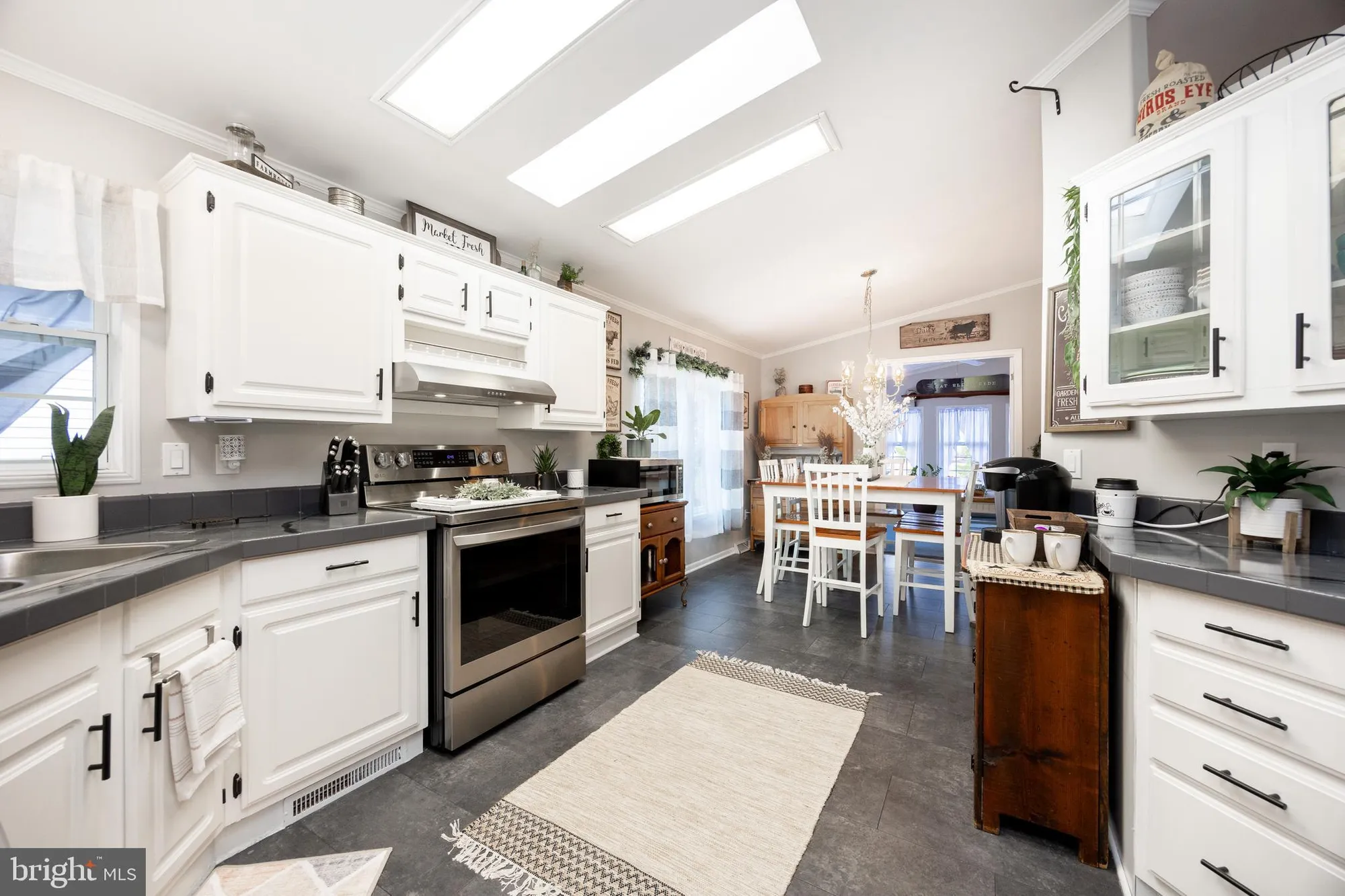 Property Slideshow image 7 of 29 | 107 carver ln, Royersford, PA, 19468