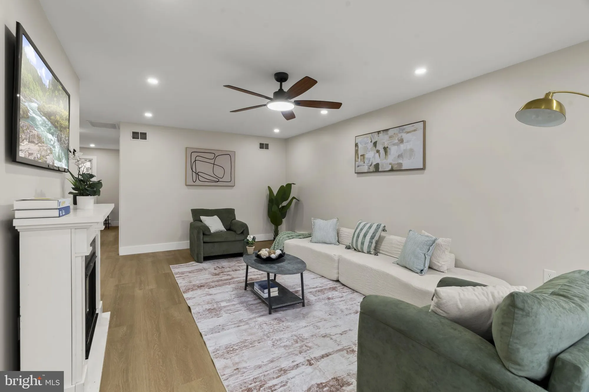 Property Slideshow image 5 of 28 | 84 parkway dr b, Freehold, NJ, 07728