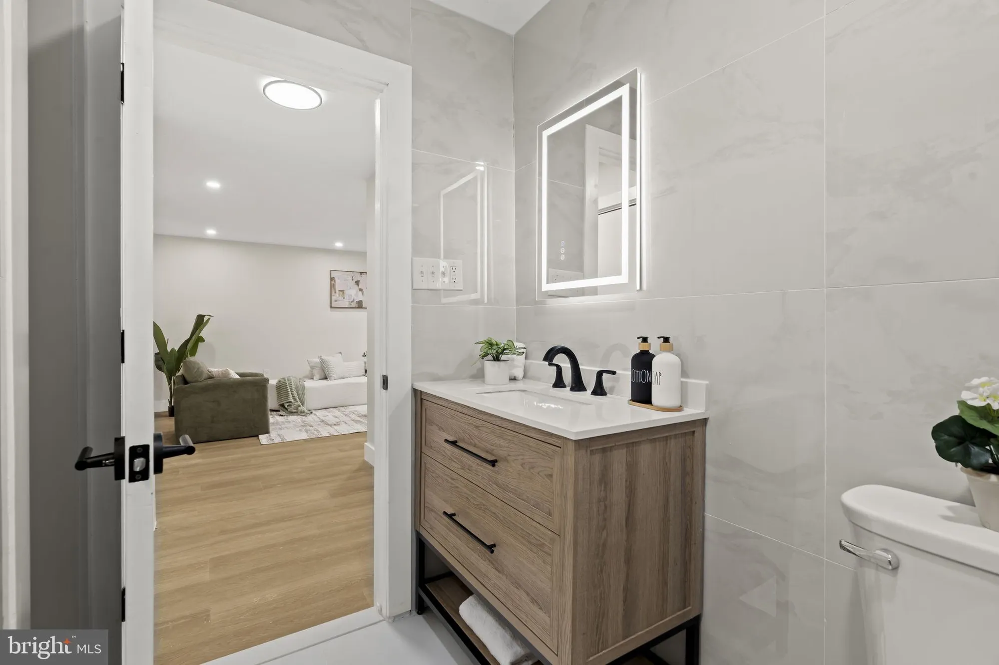 Property Slideshow image 17 of 28 | 84 parkway dr b, Freehold, NJ, 07728