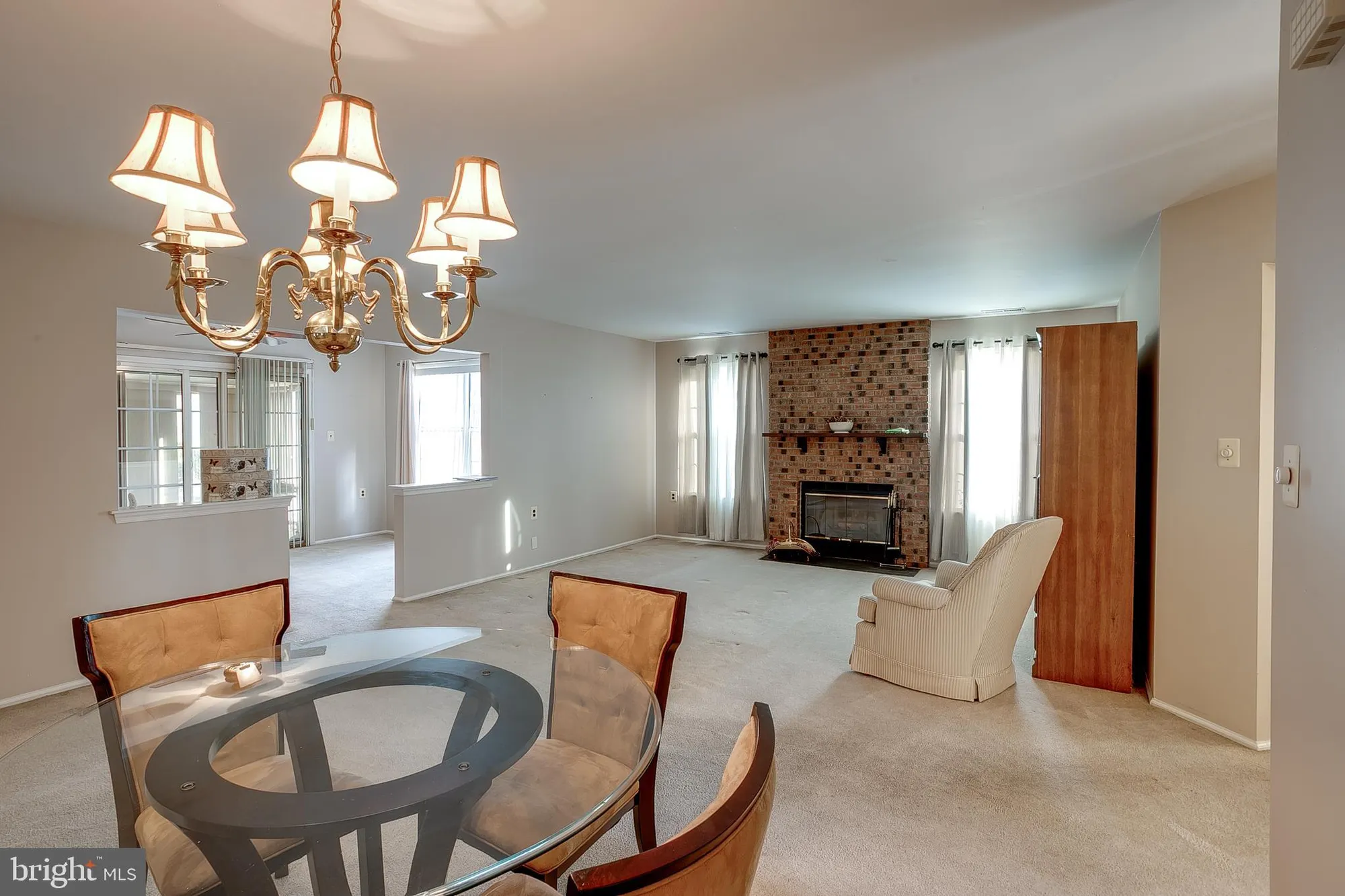 Property Slideshow image 7 of 25 | 53 knollwood dr, Deptford, NJ, 08096