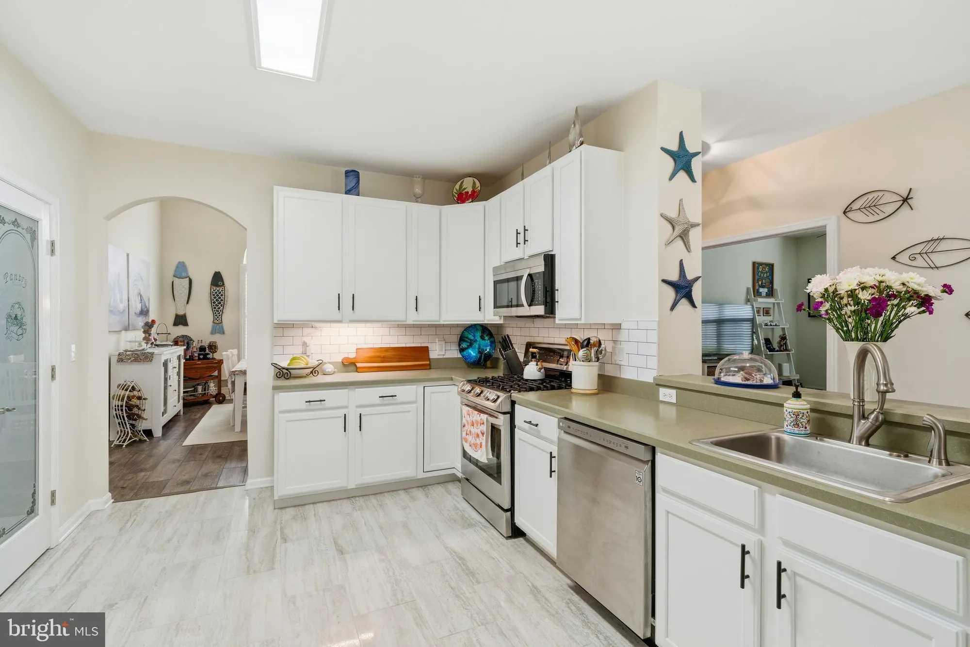 Property Slideshow image 12 of 51 | 37 mission way, Barnegat, NJ, 08005