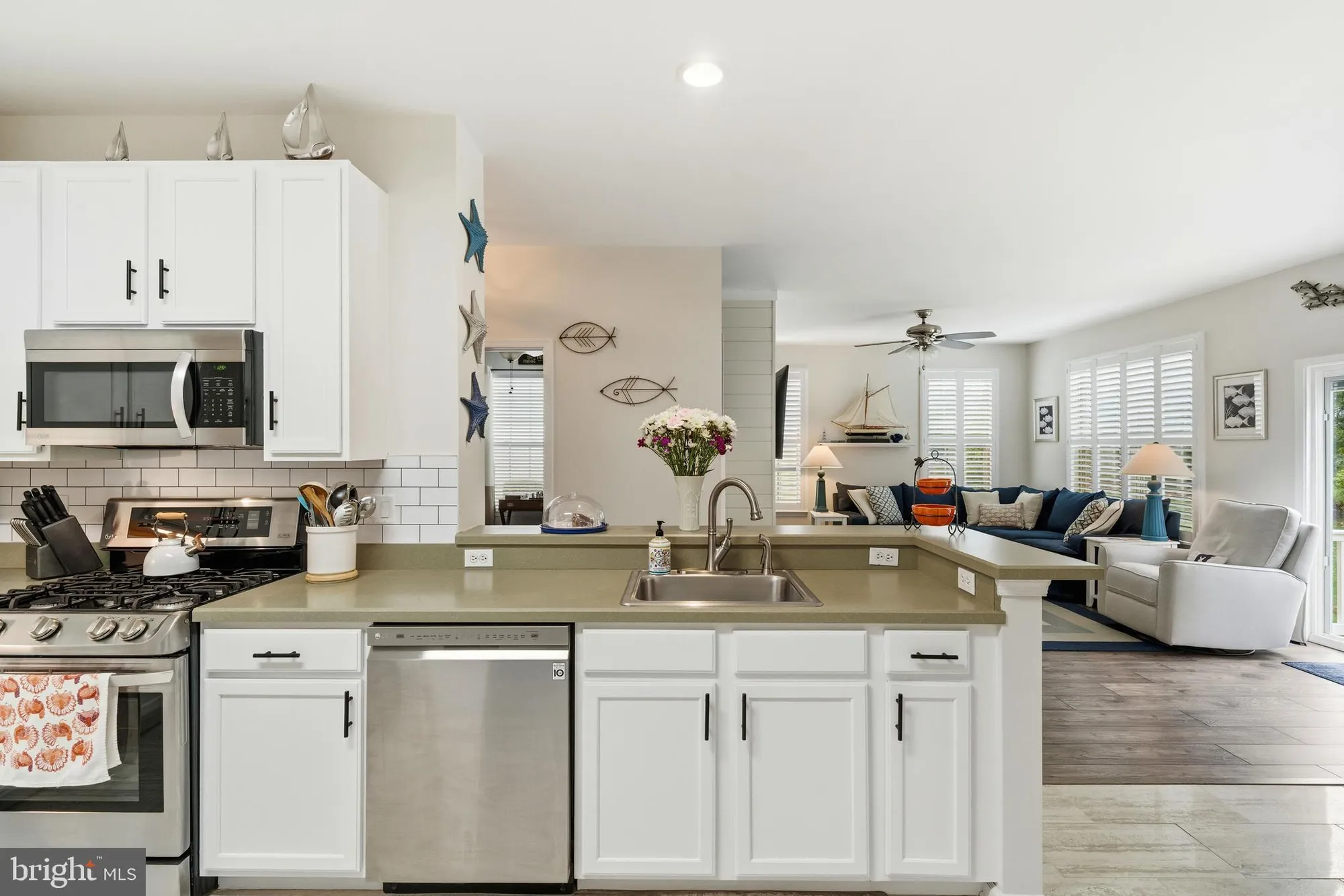 Property Slideshow image 14 of 51 | 37 mission way, Barnegat, NJ, 08005