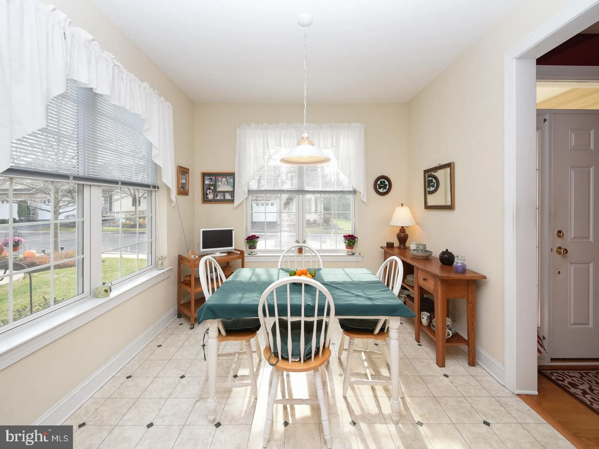 Property Slideshow image 6 of 34 | 3113 arbour green ct, Hatfield, PA, 19440