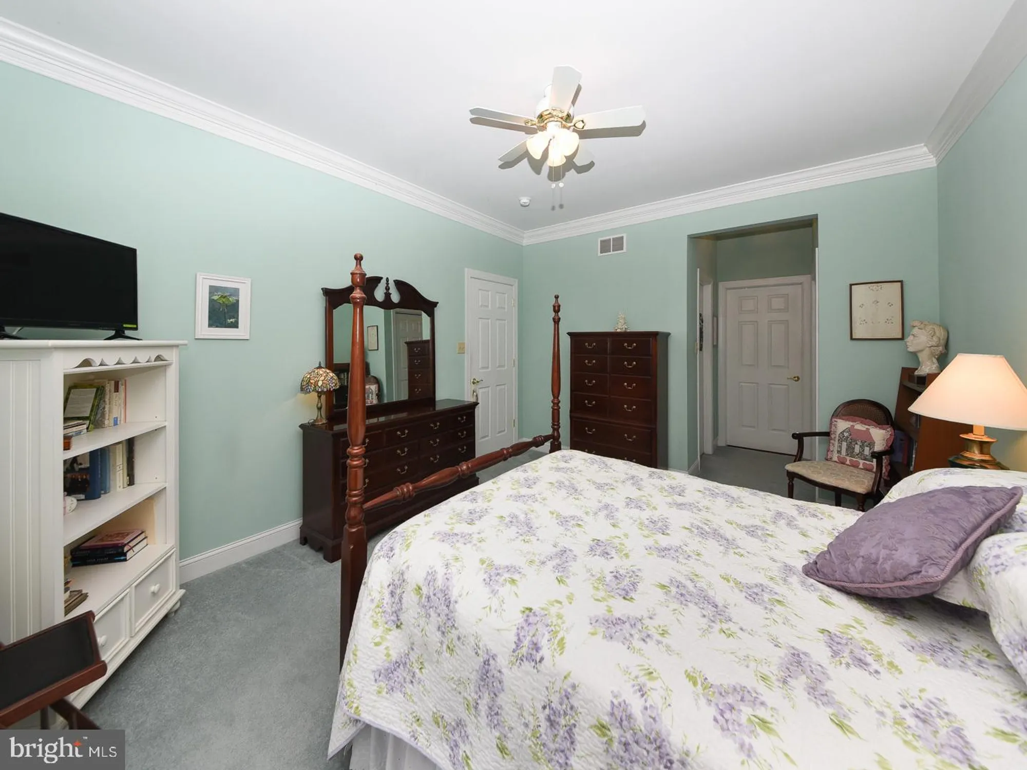 Property Slideshow image 22 of 34 | 3113 arbour green ct, Hatfield, PA, 19440