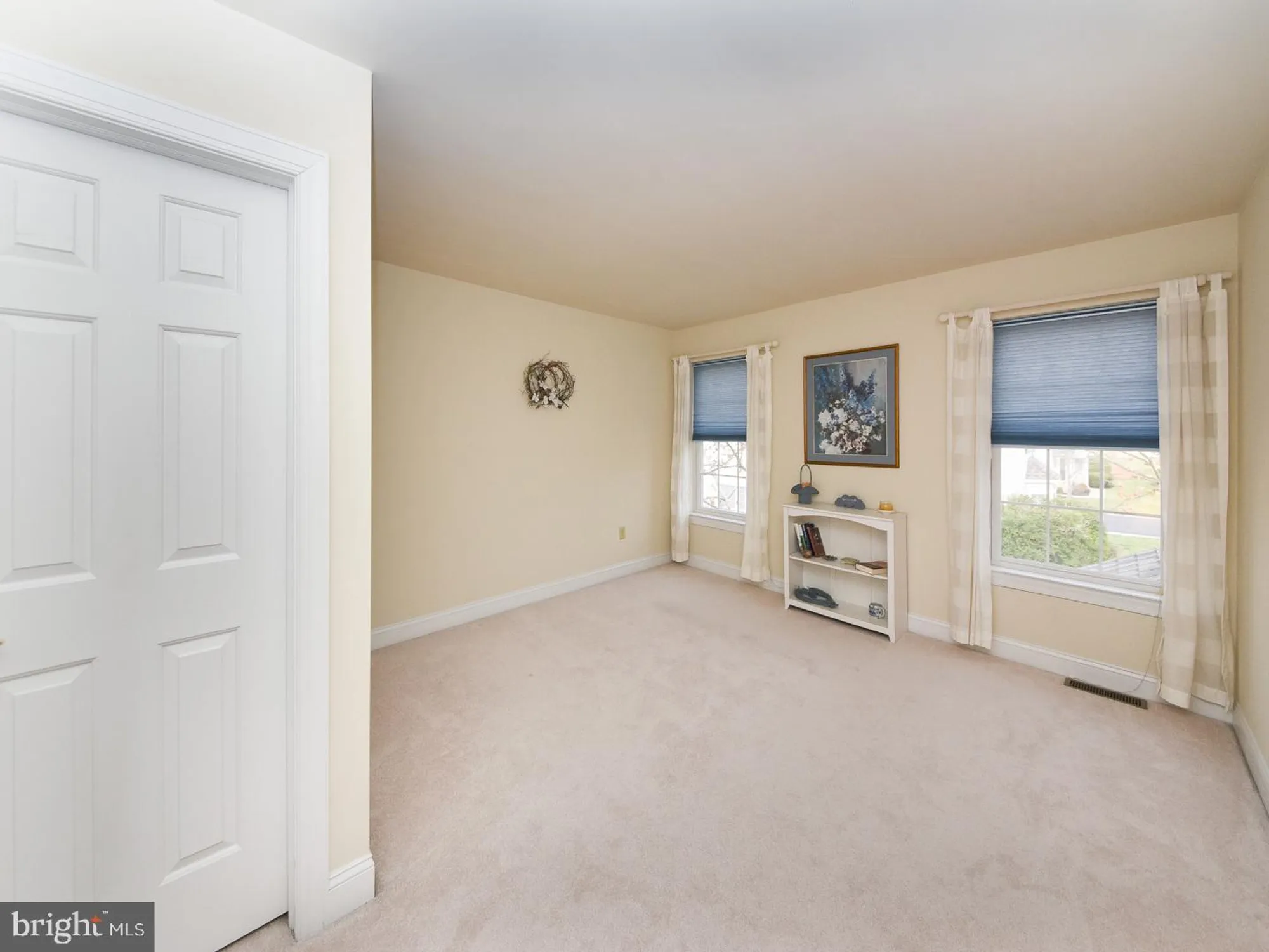 Property Slideshow image 28 of 34 | 3113 arbour green ct, Hatfield, PA, 19440