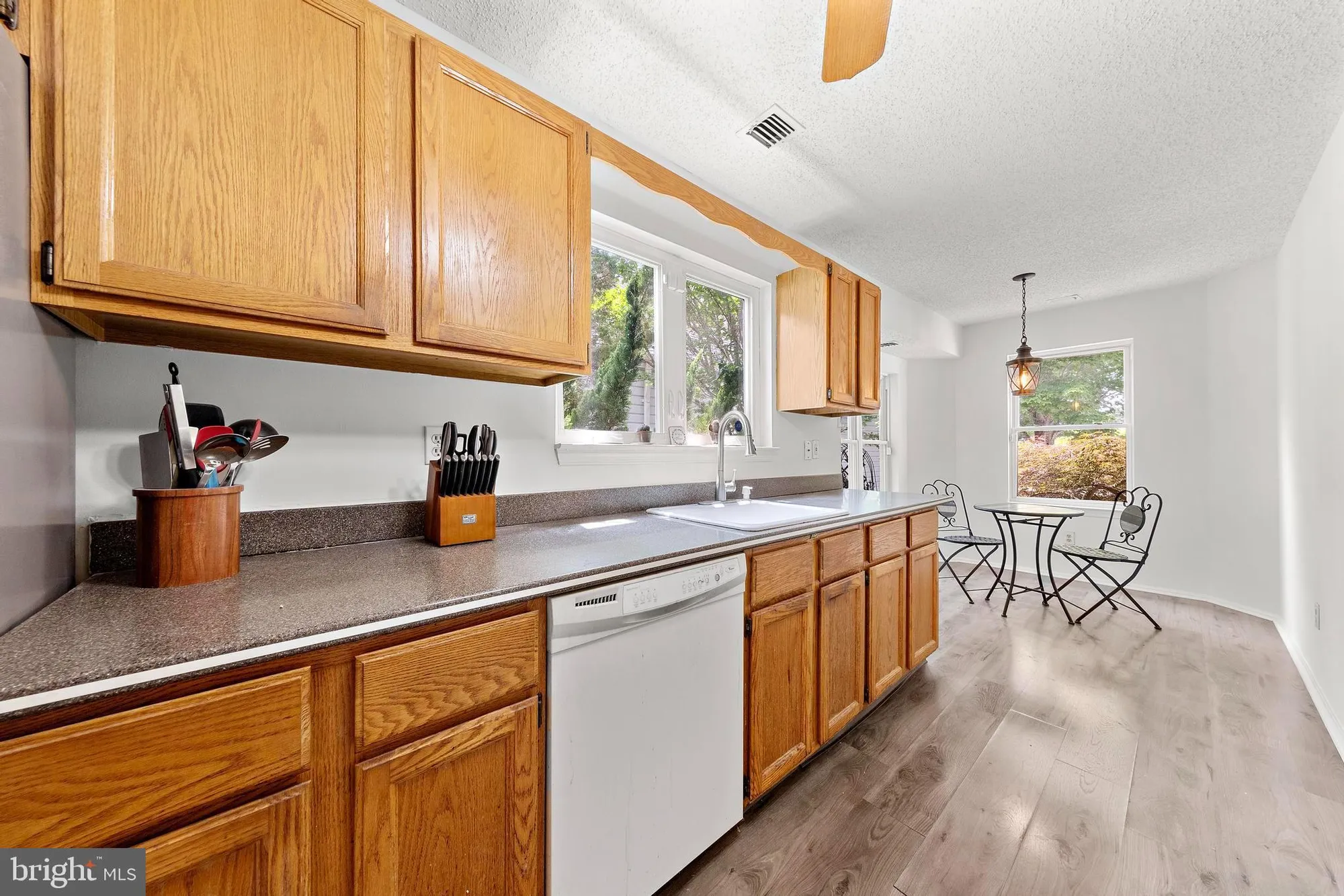 Property Slideshow image 18 of 60 | 107 deerfield dr, Manahawkin, NJ, 08050